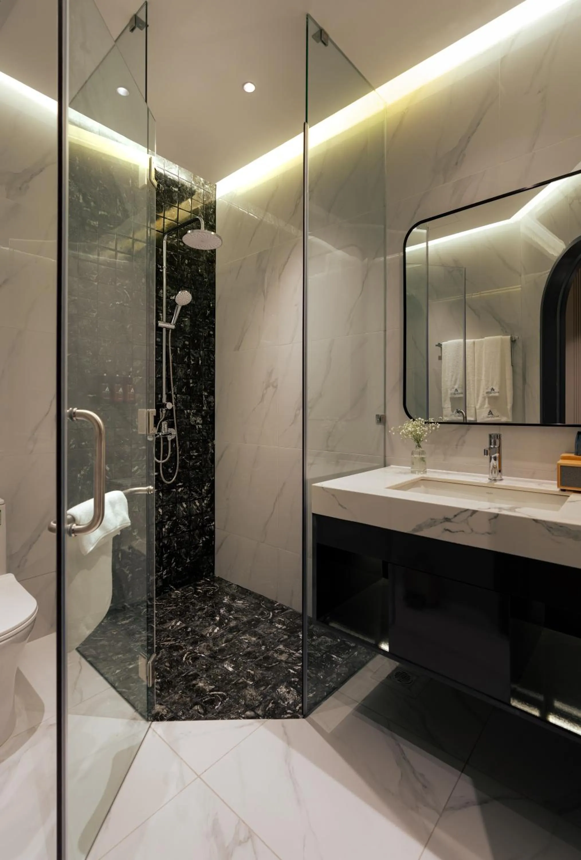 Shower in AMANA Hotel Phan Thiet