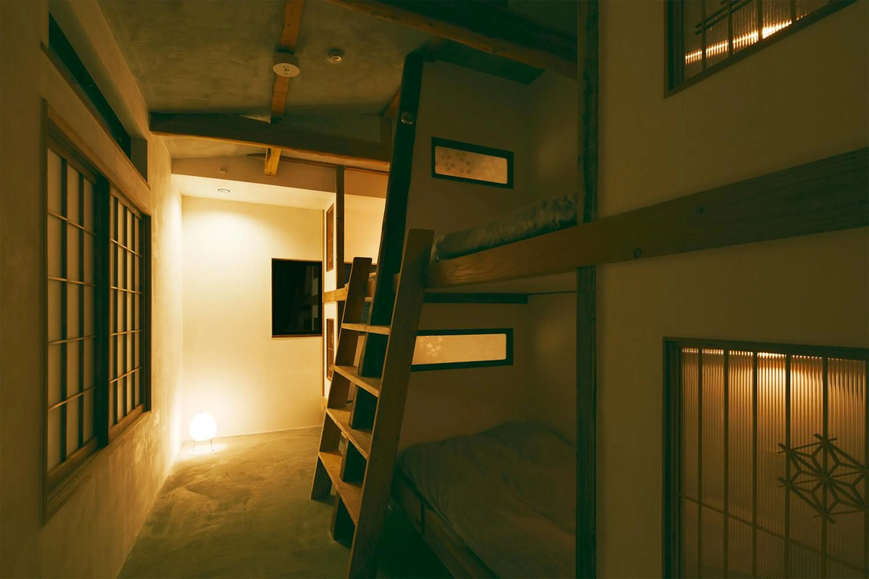 bunk bed in kagelow Mt.Fuji Hostel Kawaguchiko