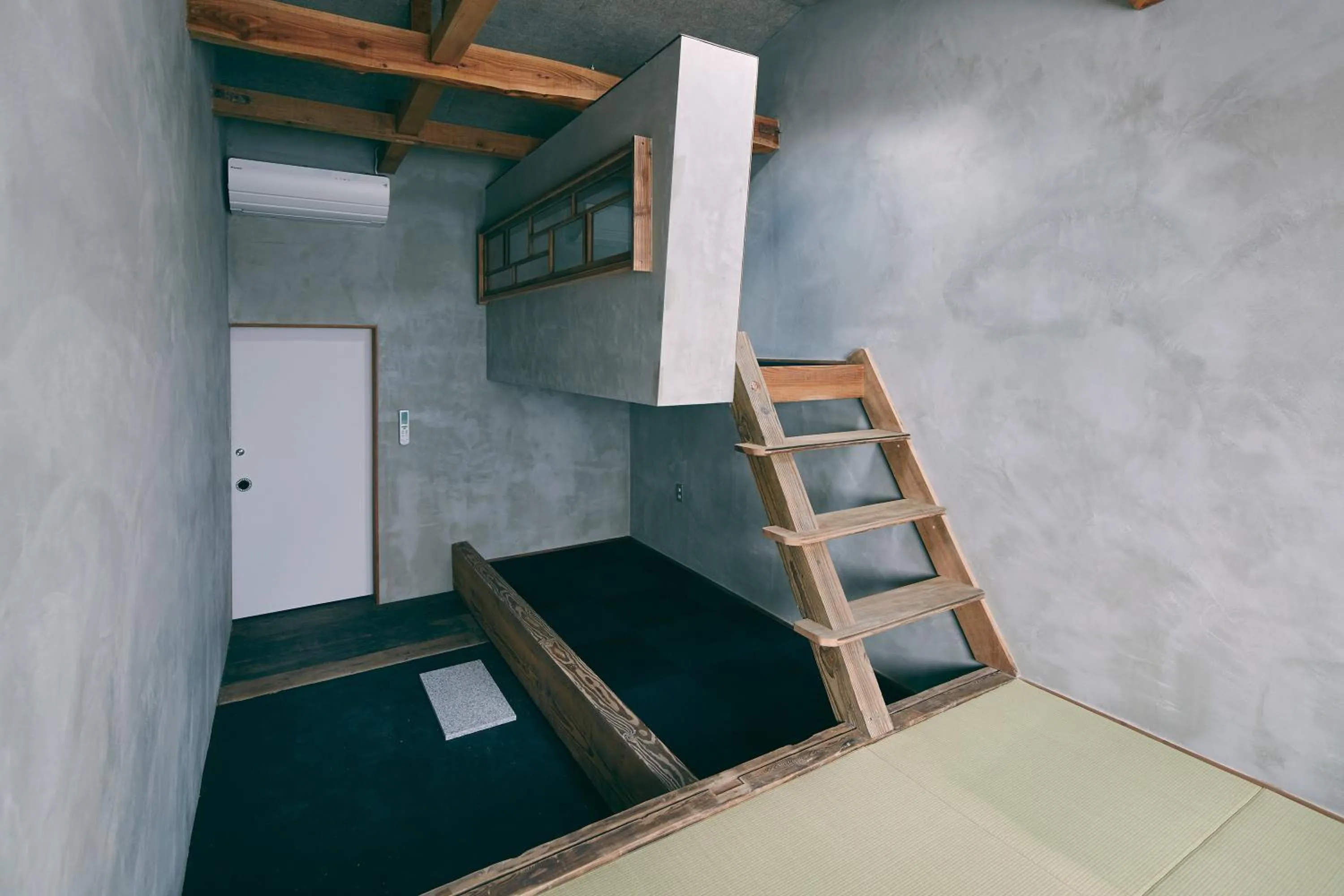 Photo of the whole room, Bed in kagelow Mt.Fuji Hostel Kawaguchiko