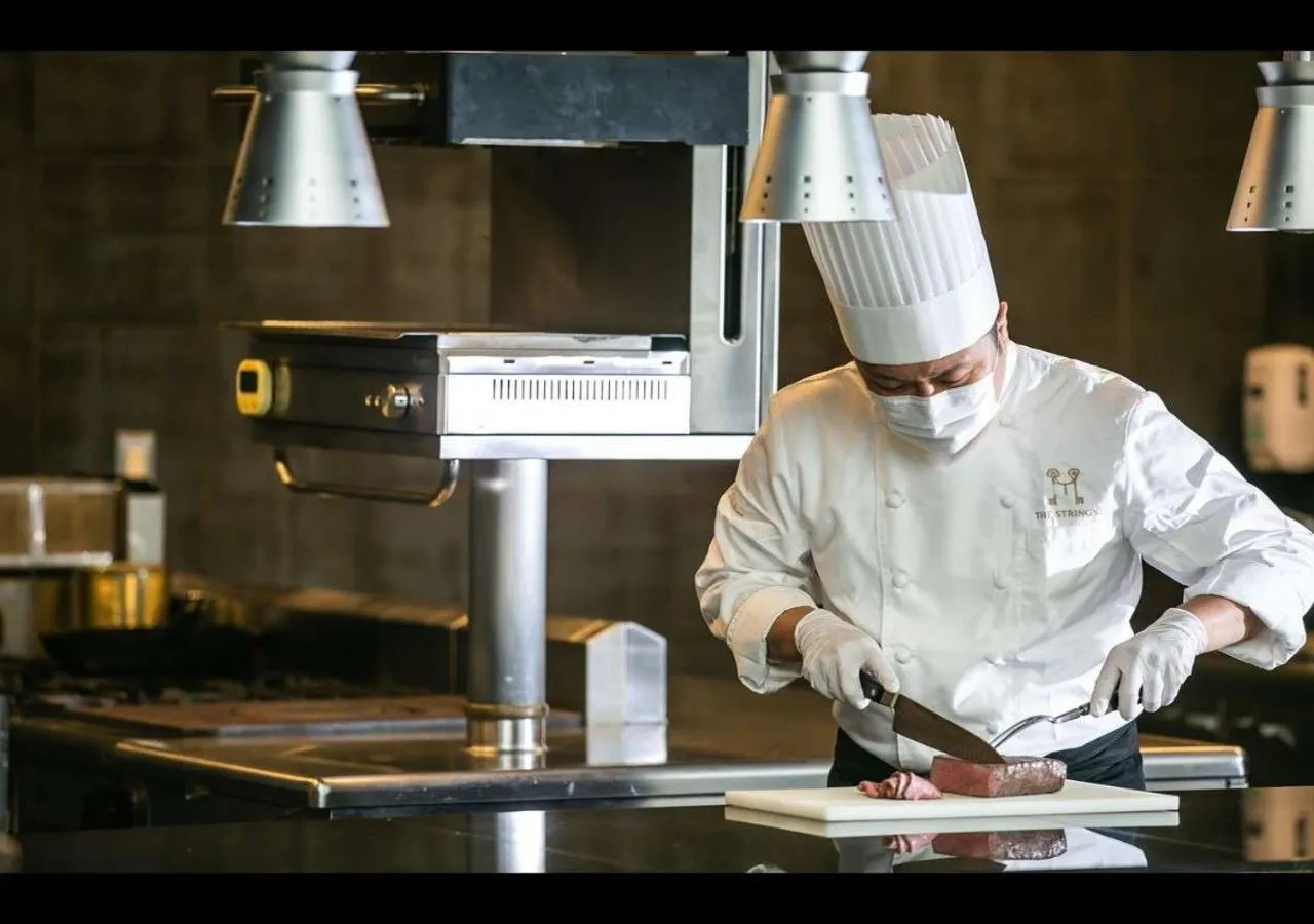 Restaurant/places to eat in The Strings Hotel Nagoya