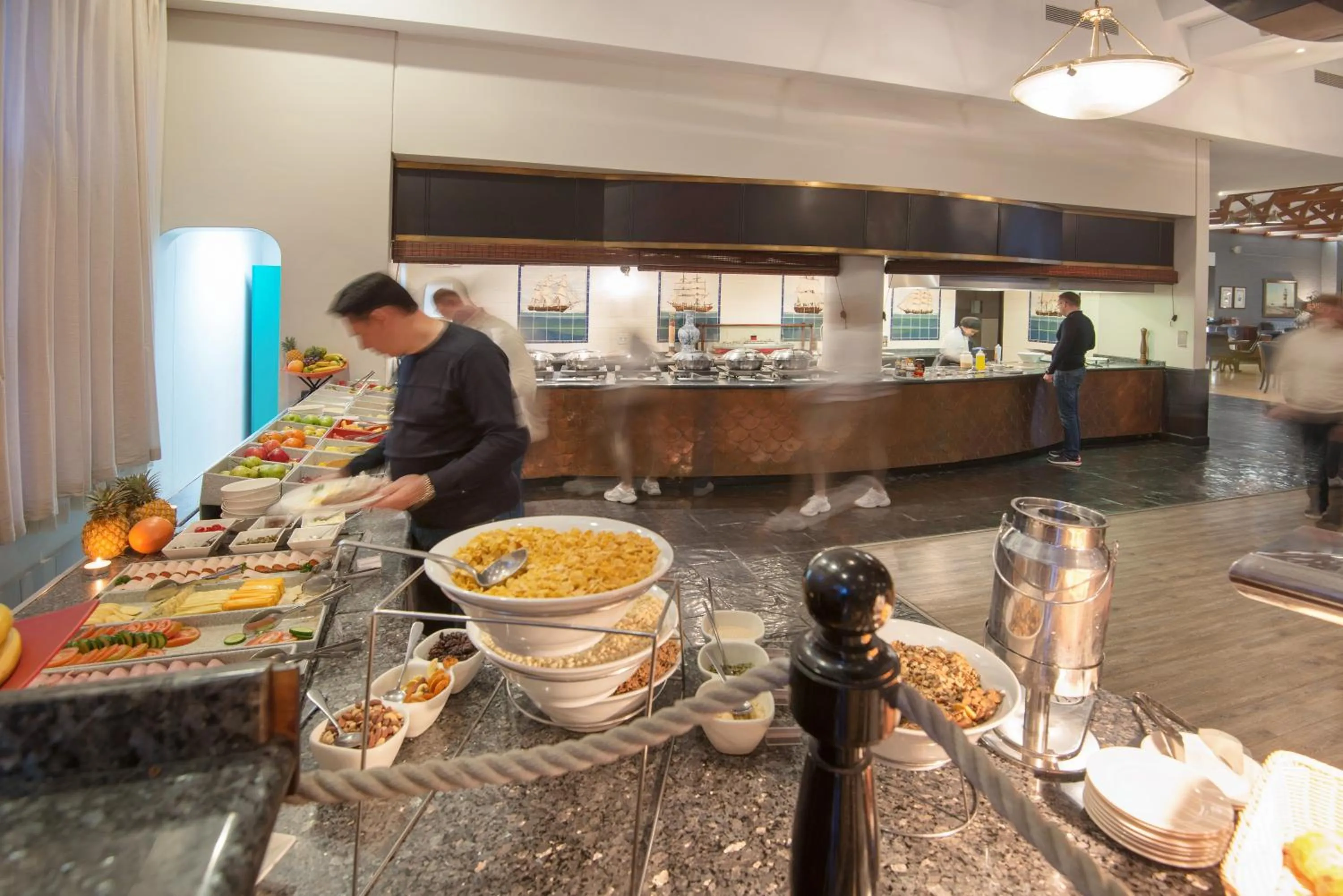 Breakfast in The Commodore Hotel