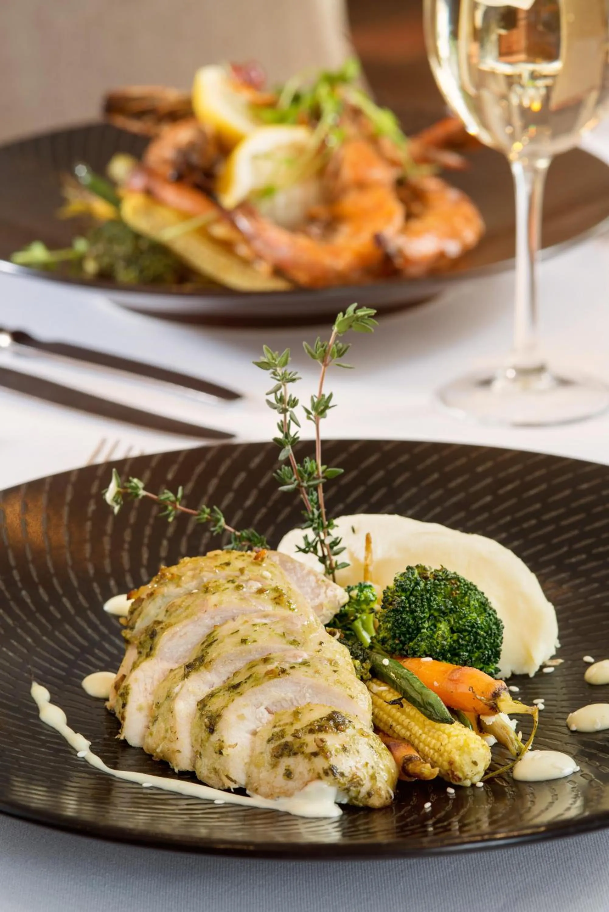 Restaurant/places to eat in The Commodore Hotel