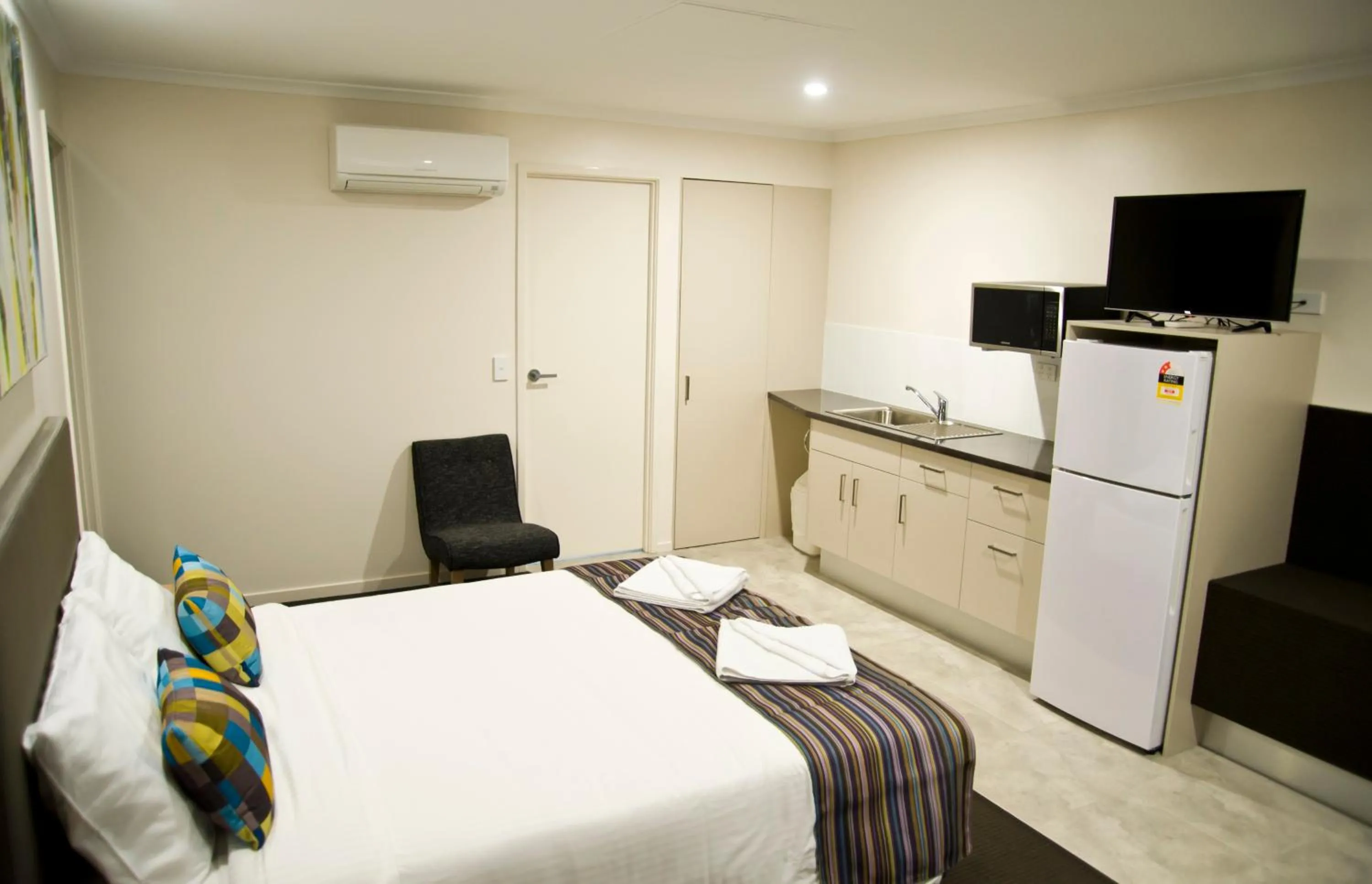 Bed in Roma Central Motel