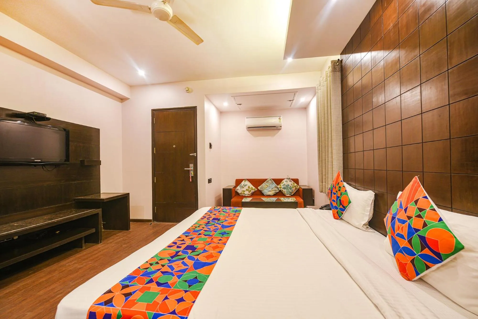 Bed in FabHotel Aashraye