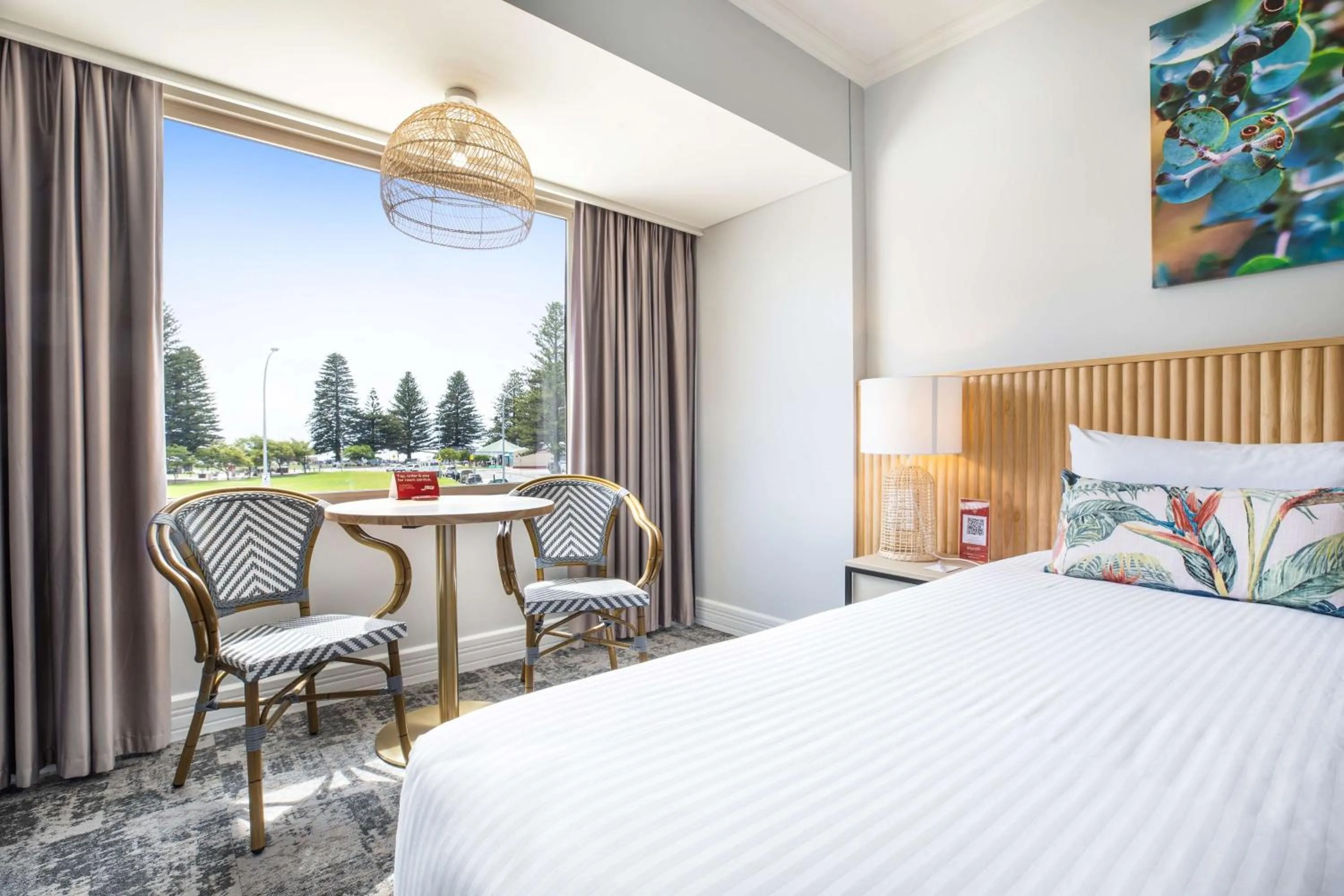 Bedroom, Bed in Nightcap at Hotel Victor