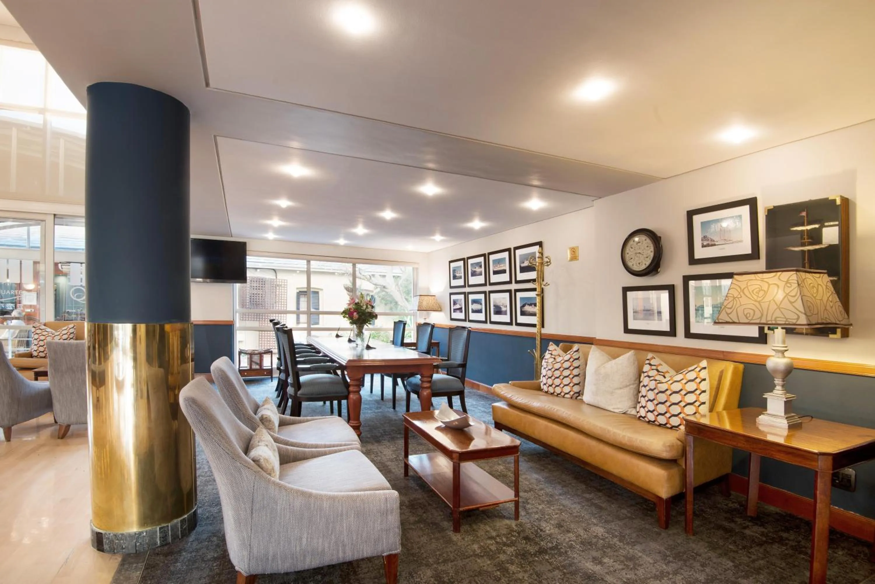 Restaurant/places to eat in The Portswood Hotel