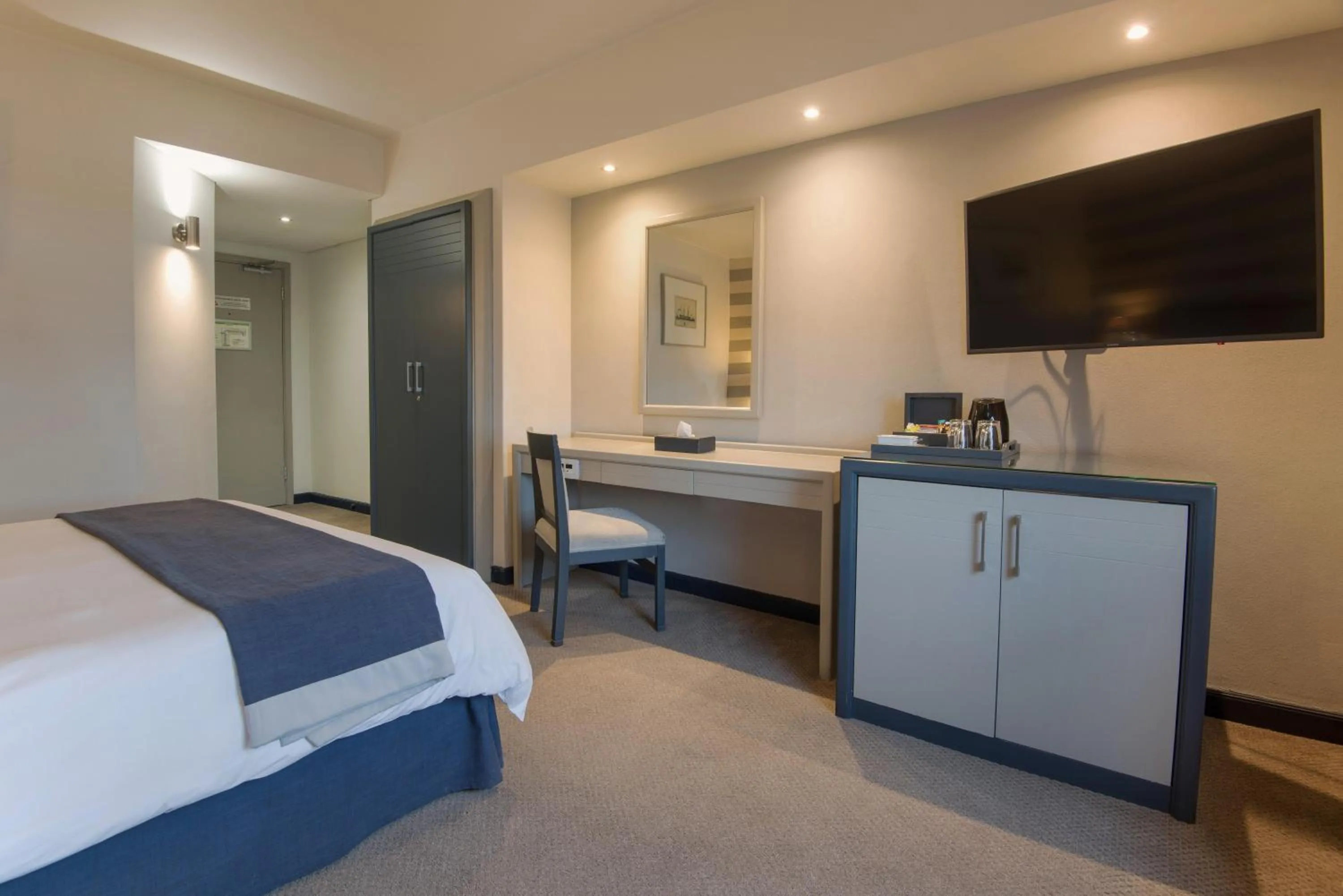 Photo of the whole room, Bed in The Portswood Hotel