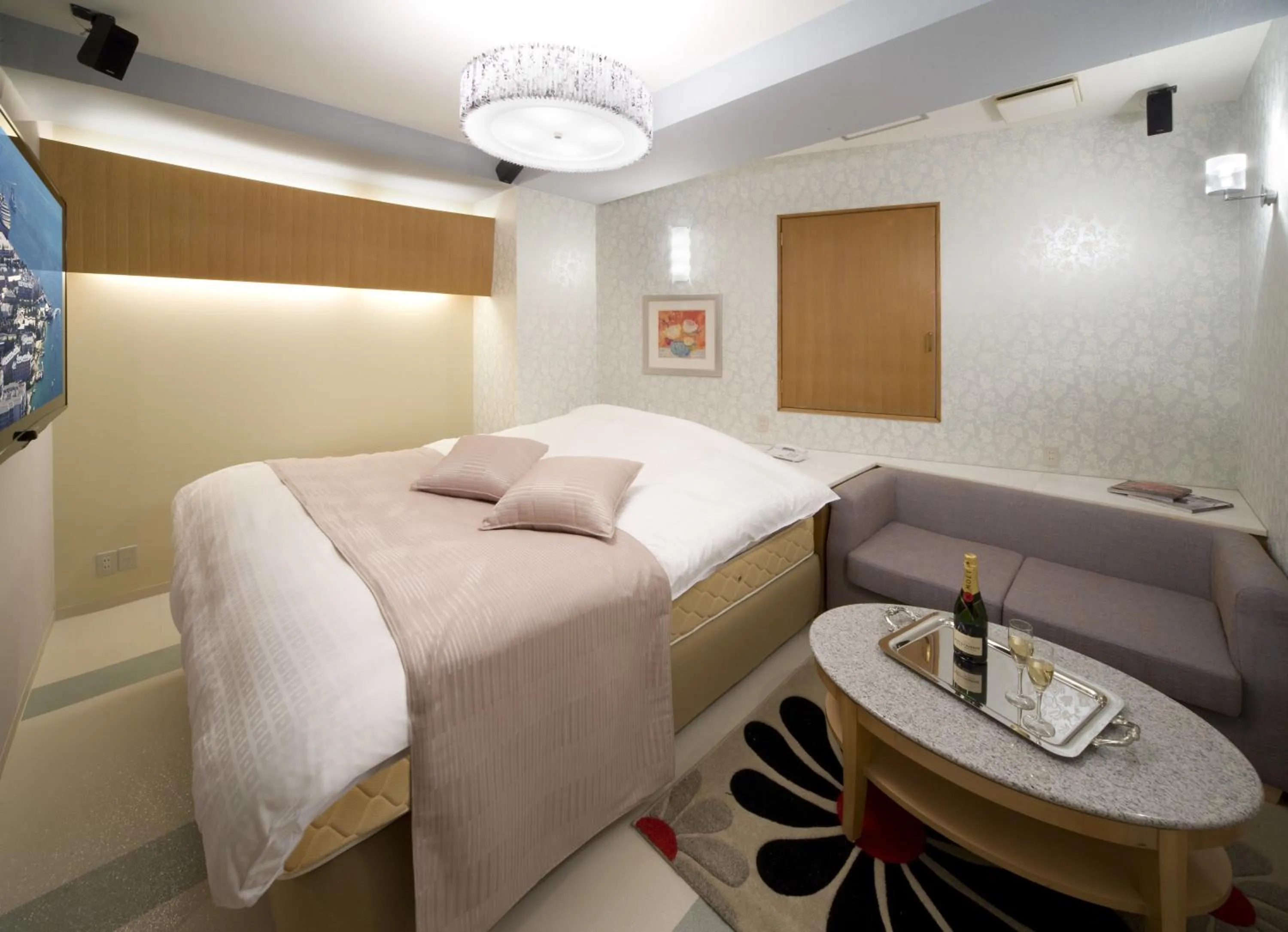 Photo of the whole room, Bed in HOTEL & SPA ISLAND (Adult Only)