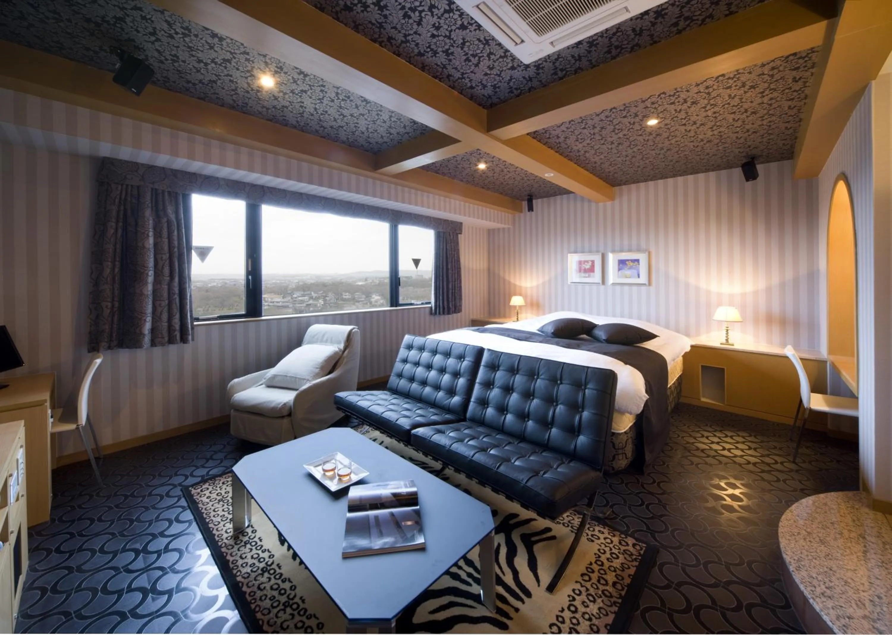 Photo of the whole room in HOTEL & SPA ISLAND (Adult Only)