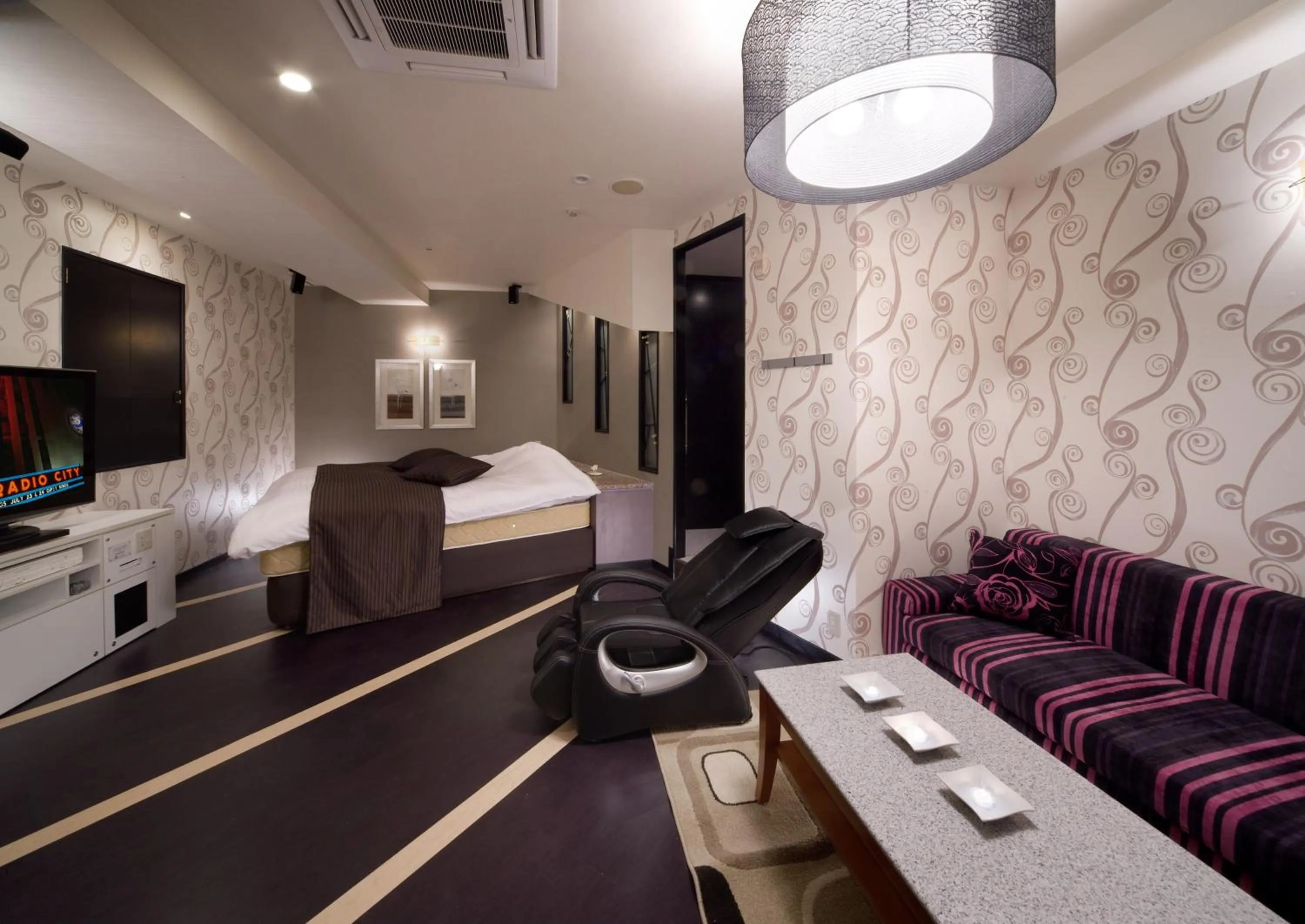 Photo of the whole room in HOTEL & SPA ISLAND (Adult Only)