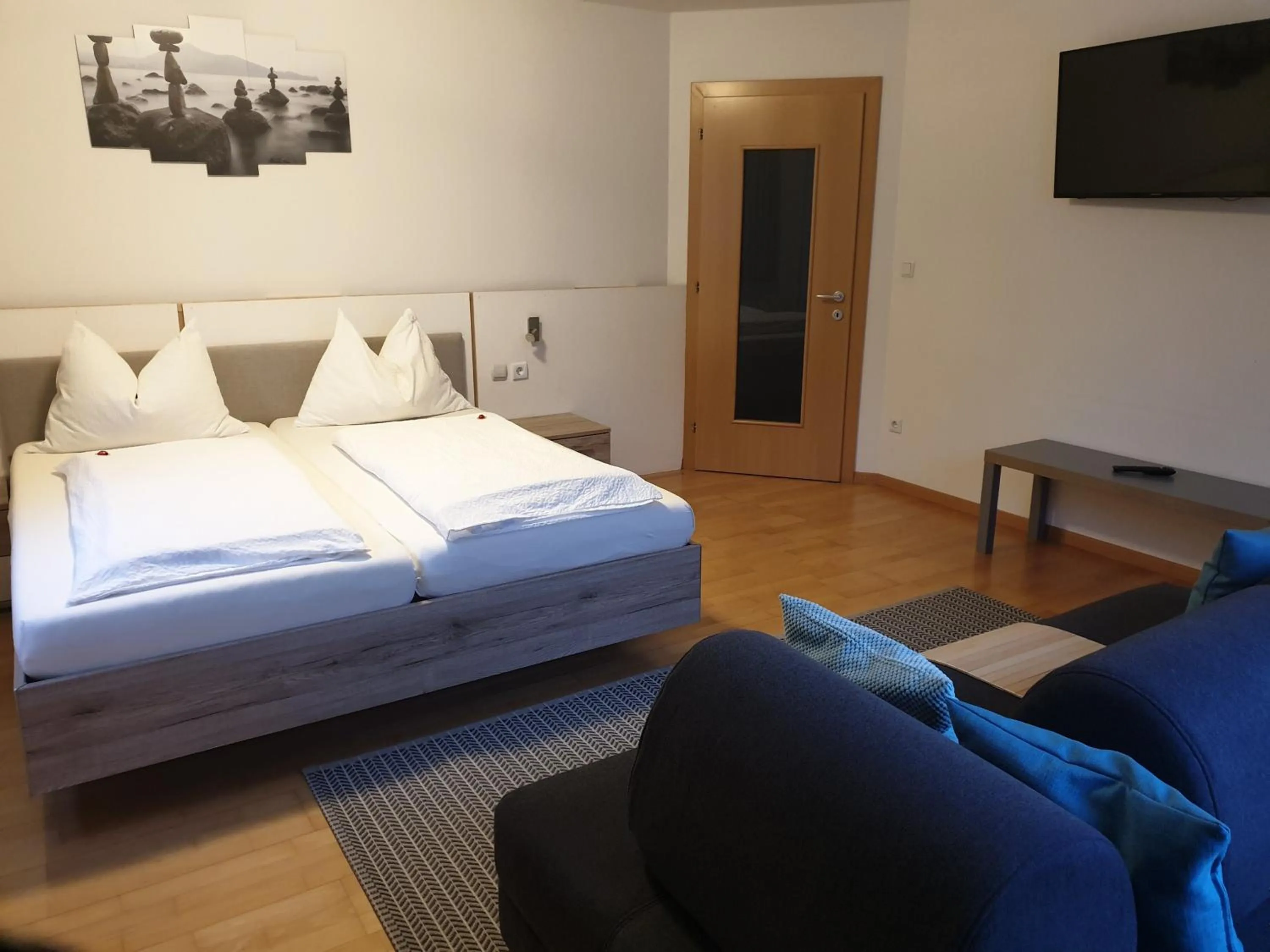 Photo of the whole room in Gasthof Waldruhe