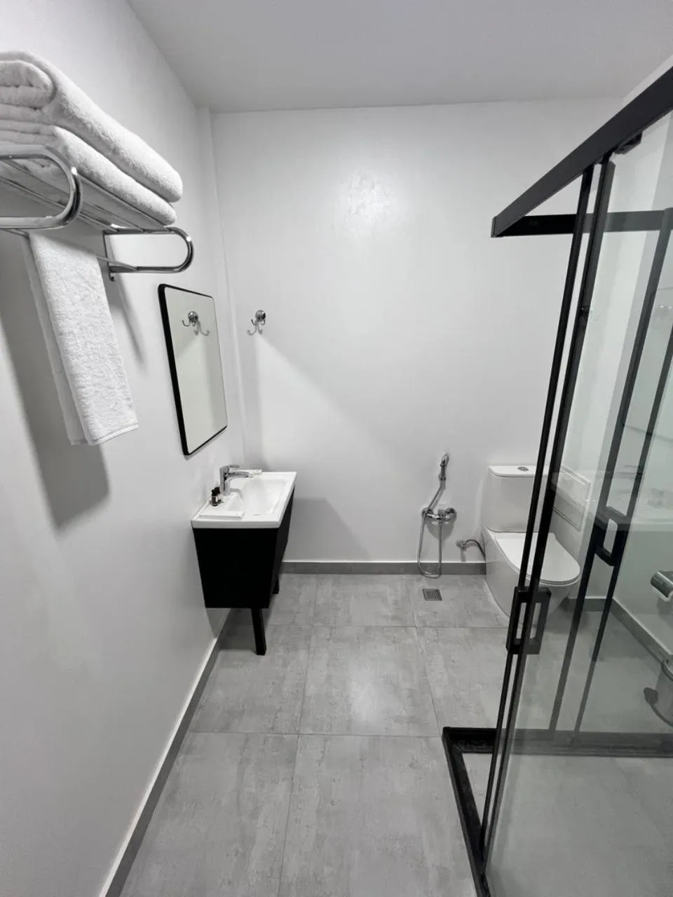 Shower in Marison Hotel Baku