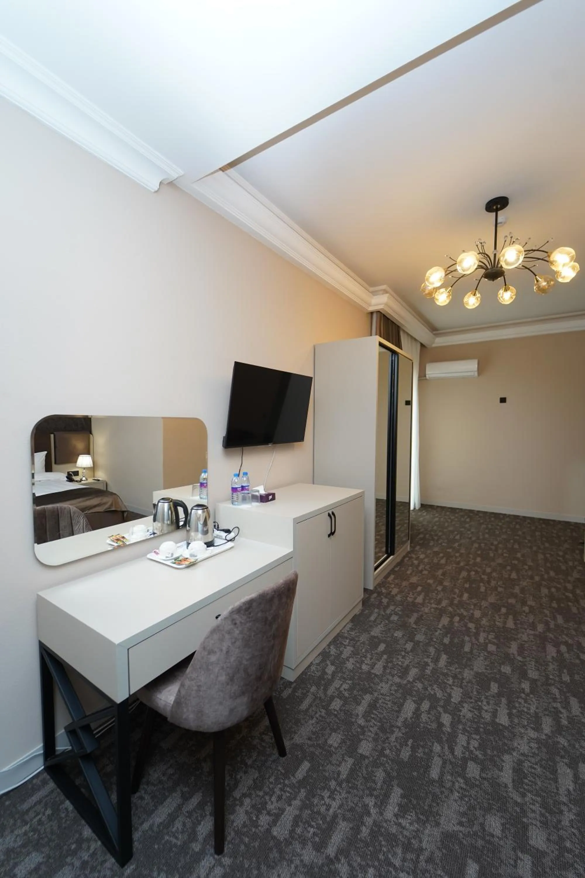 TV and multimedia in Marison Hotel Baku