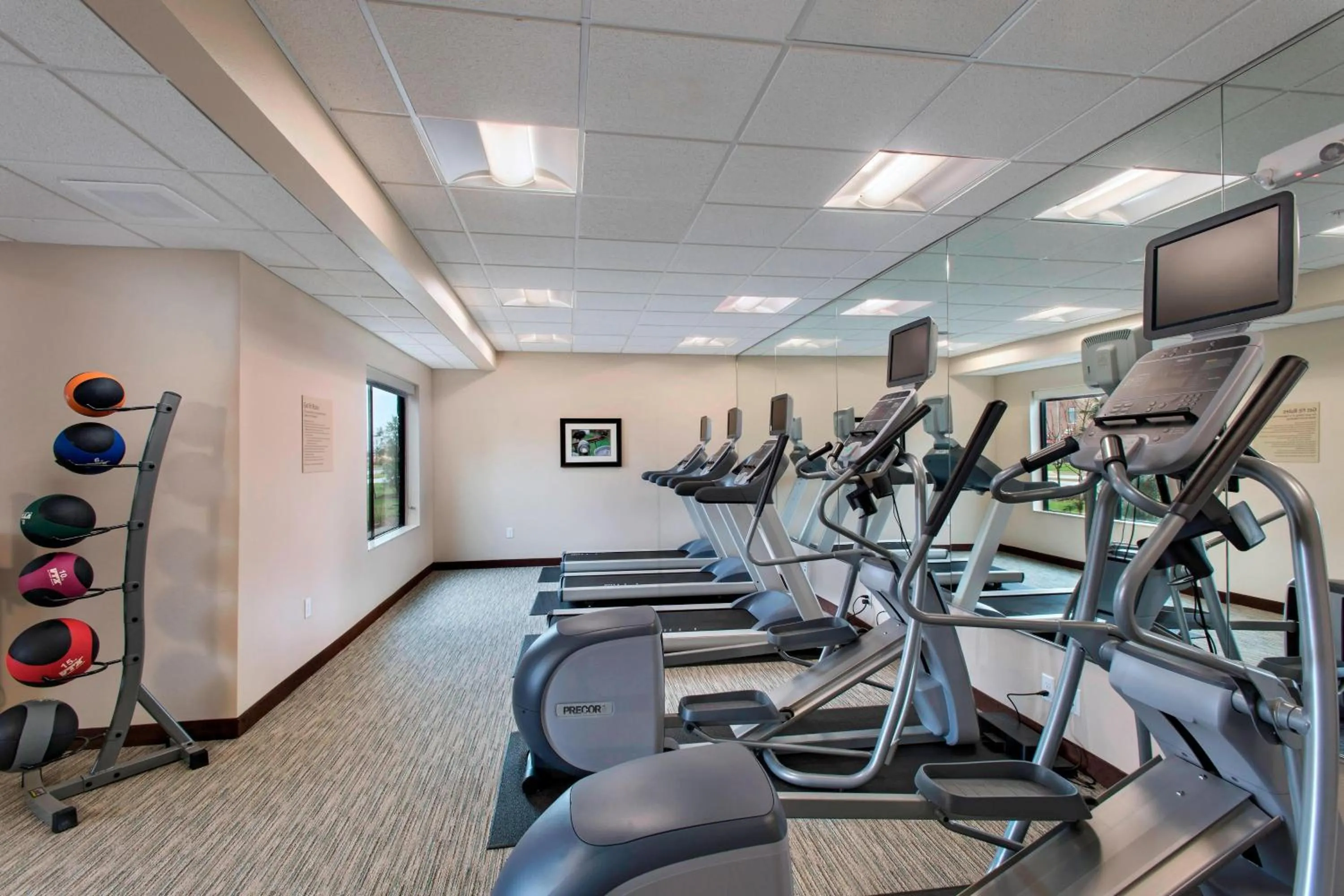 Fitness centre/facilities in TownePlace Suites by Marriott Des Moines West/Jordan Creek