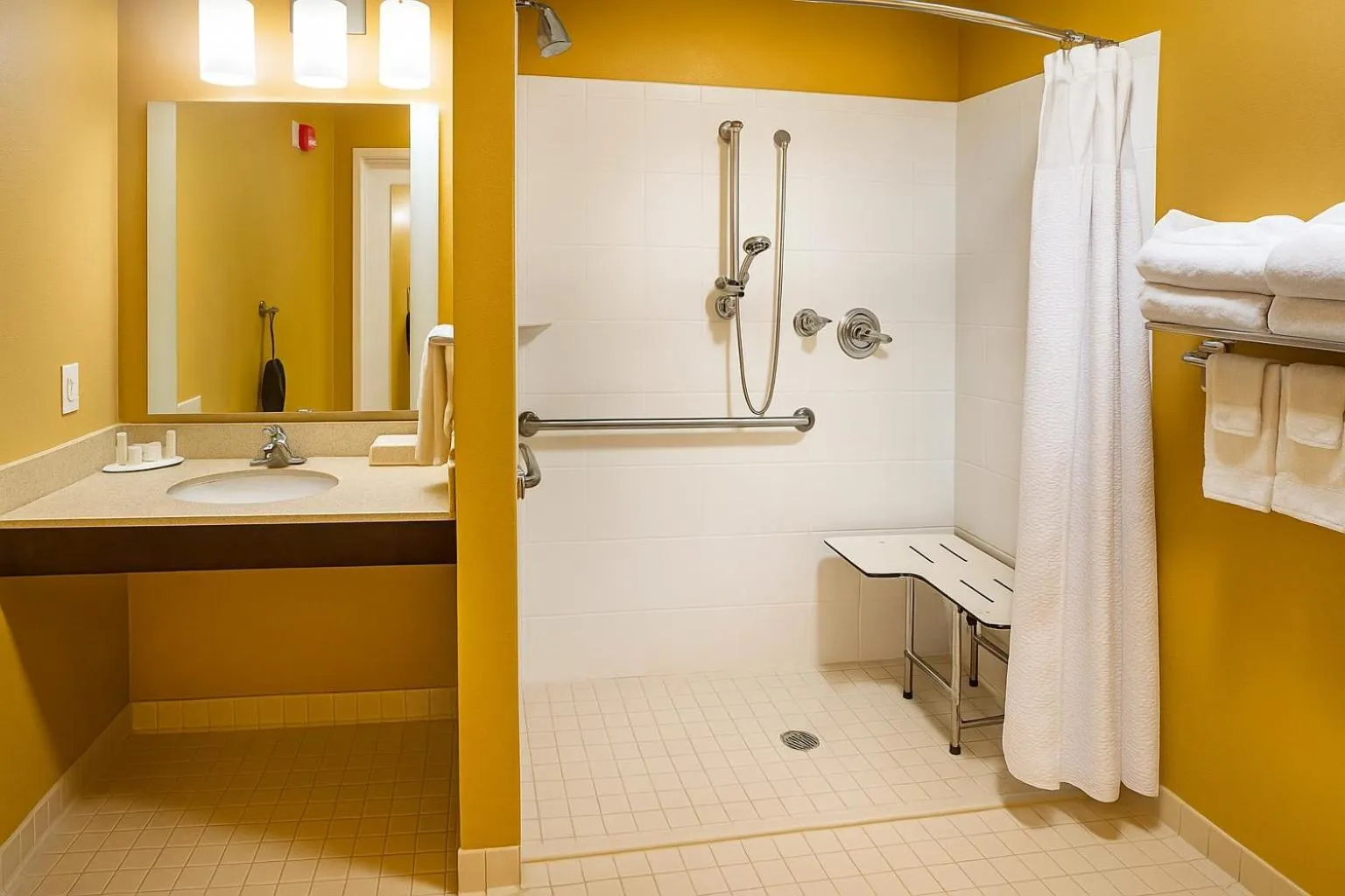 Shower in TownePlace Suites by Marriott Hattiesburg