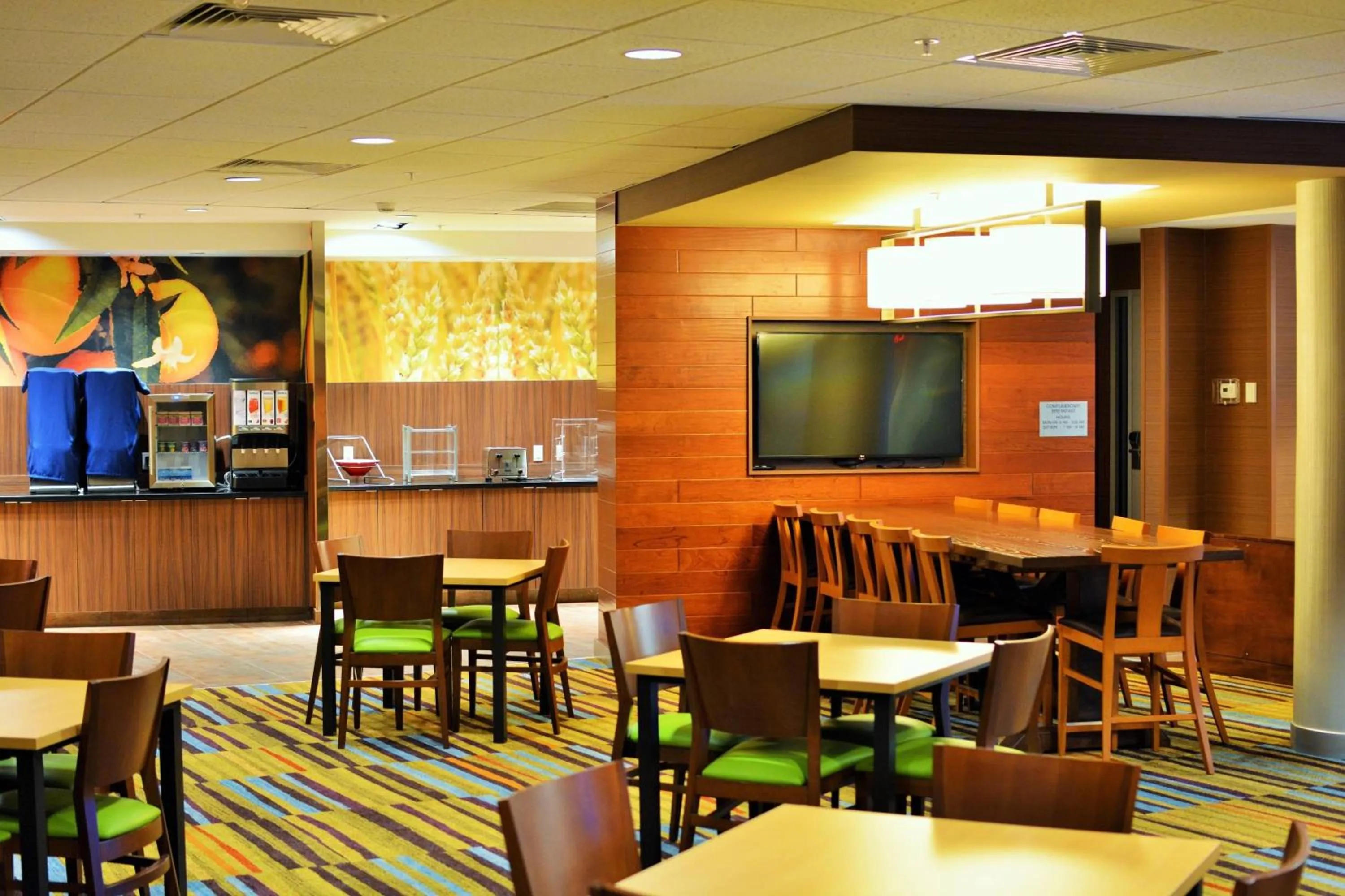 Restaurant/places to eat in Fairfield Inn & Suites by Marriott Omaha Northwest