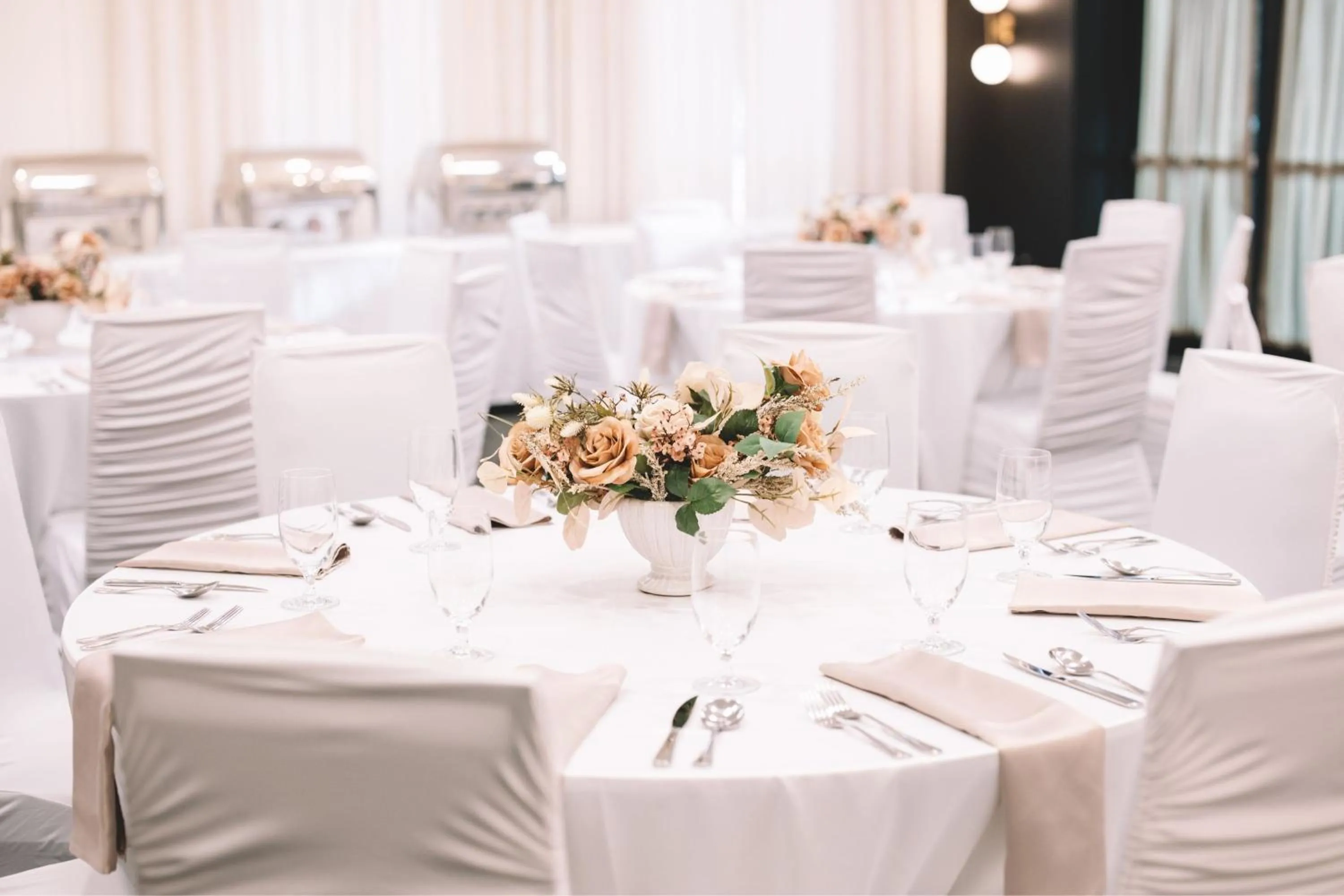 Meeting/conference room in Courtyard by Marriott Calgary South