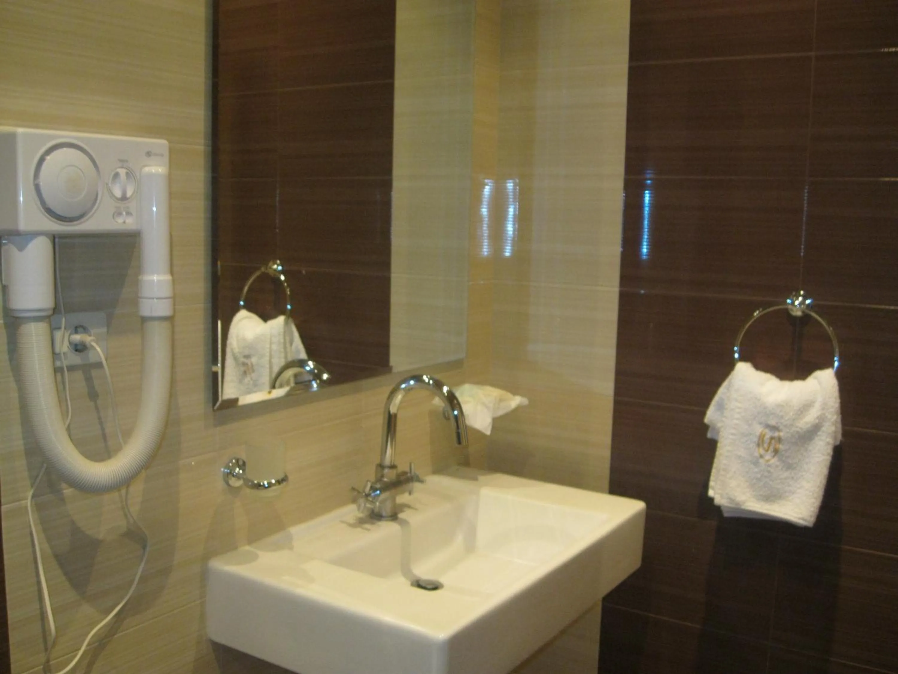 Deluxe Cottage in Splendor Resort and Restaurant
