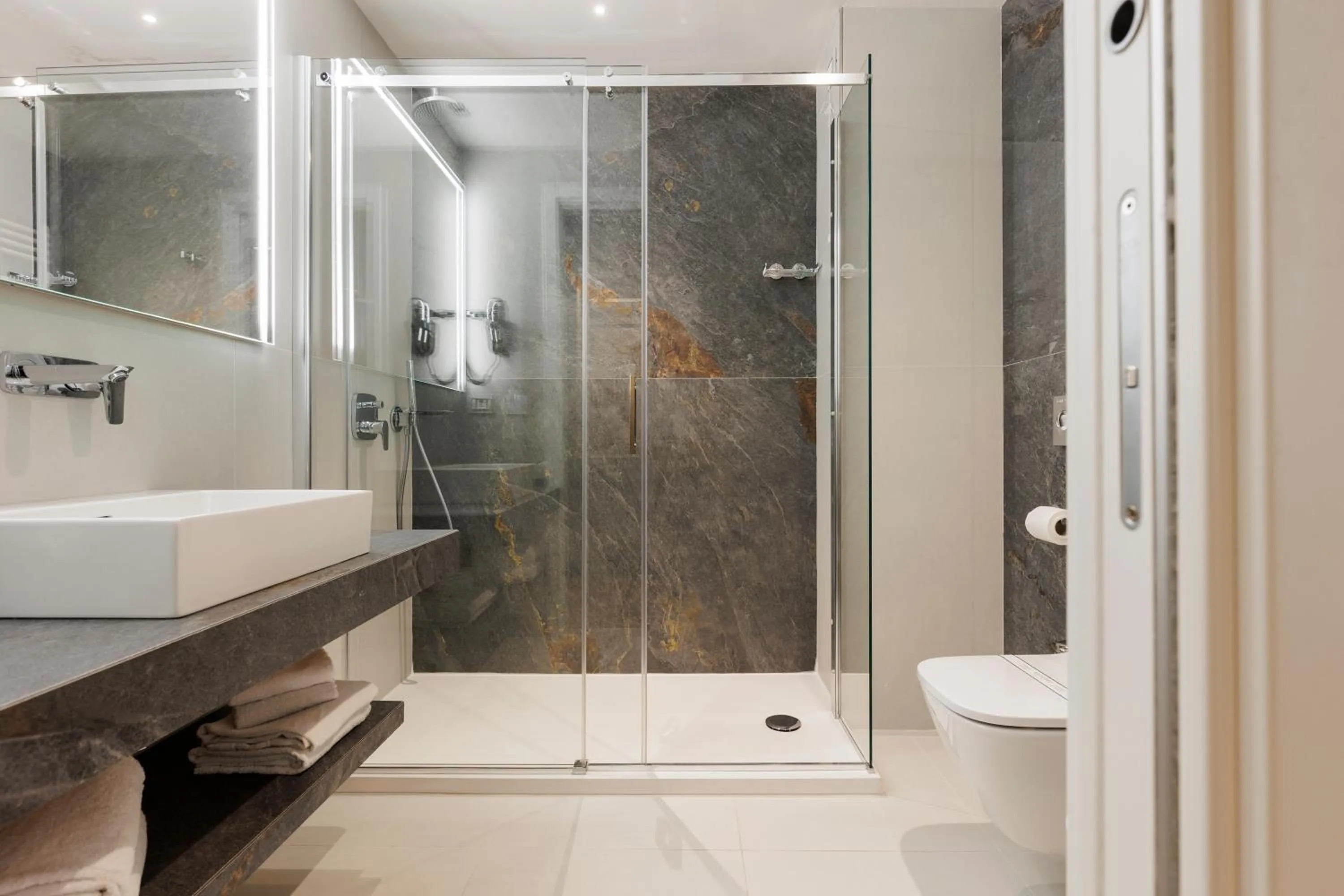 Bathroom in Mh Florence Hotel & Spa