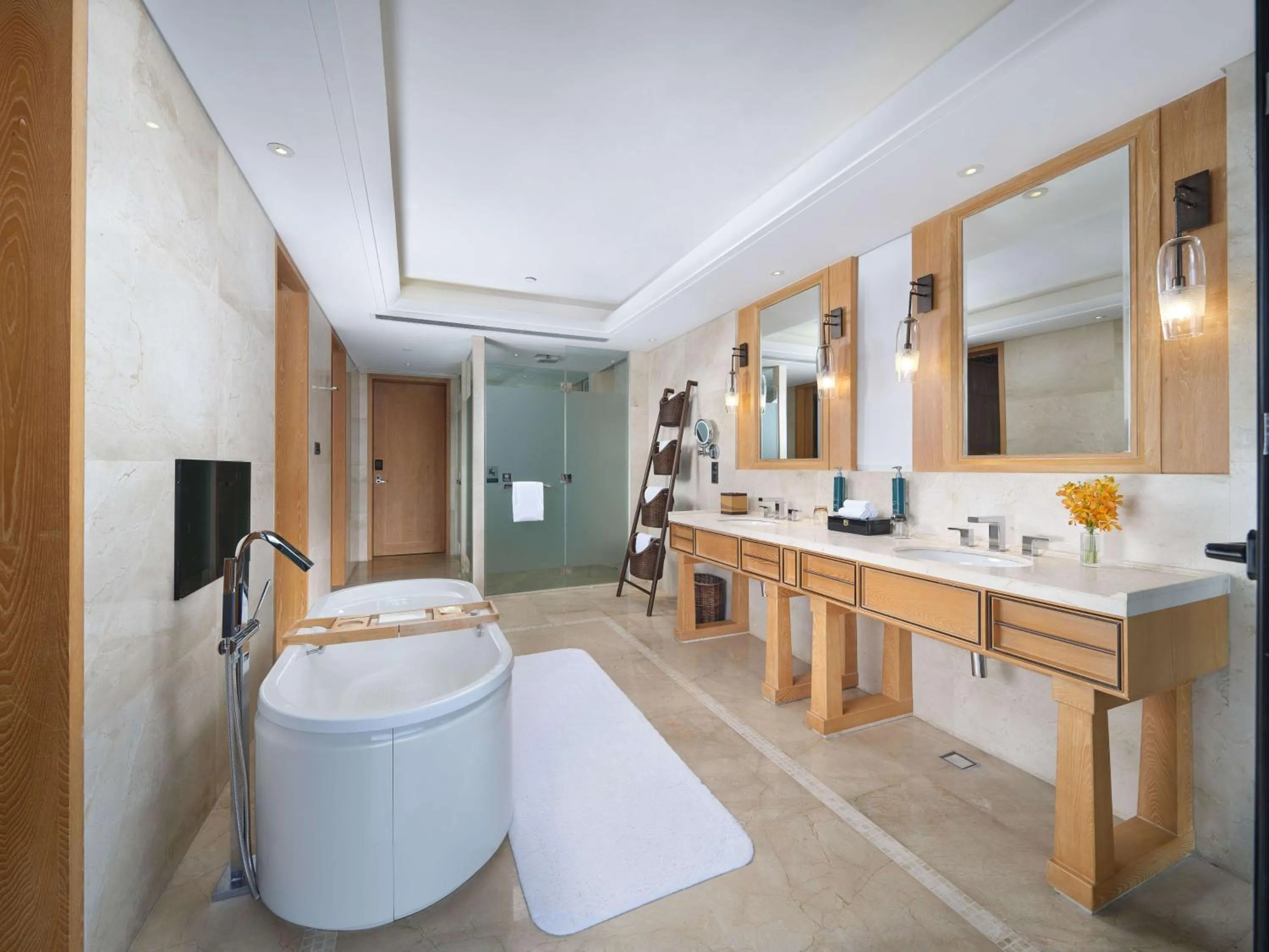 Photo of the whole room in Hilton Dali Resort & Spa