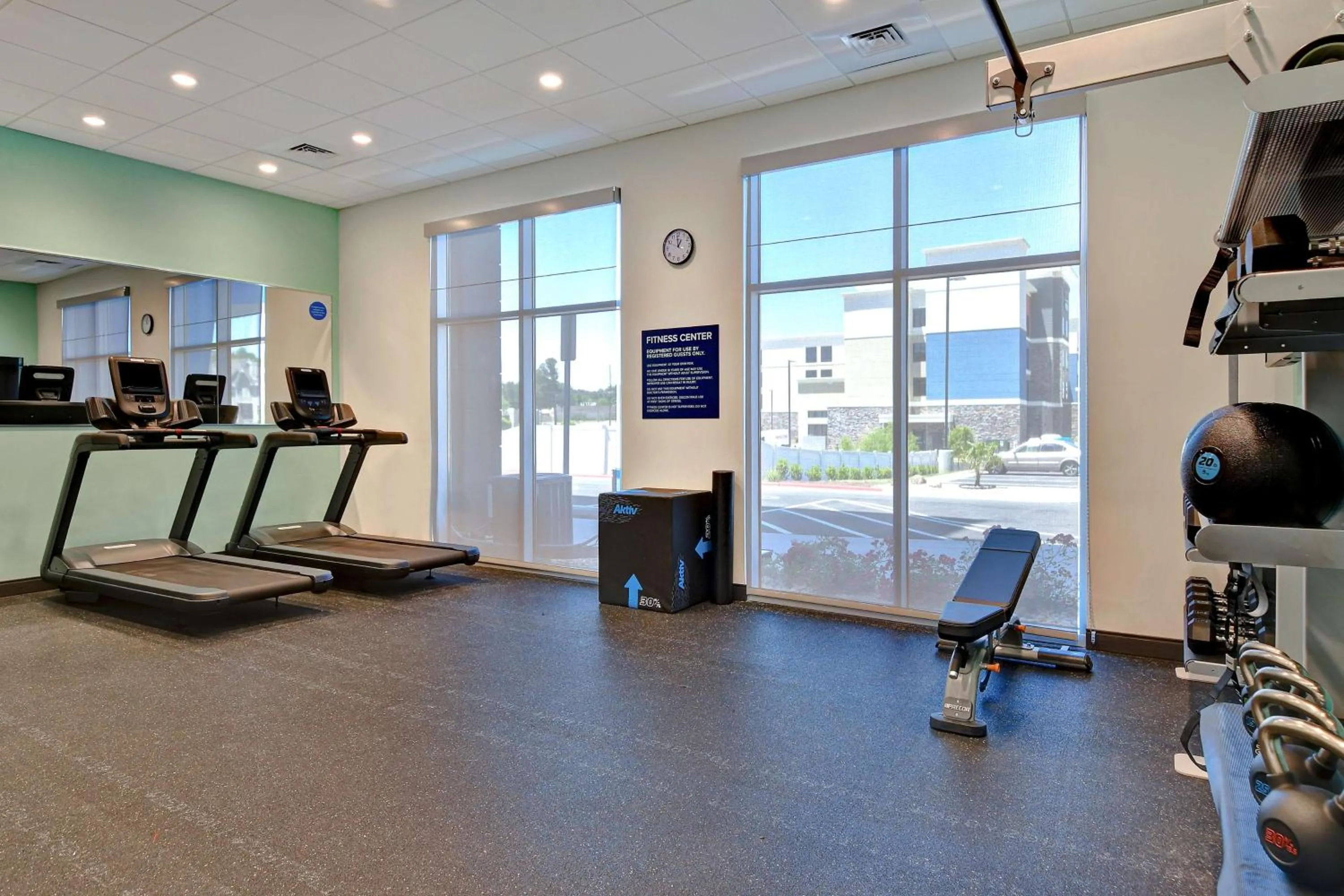 Fitness centre/facilities in Tru by Hilton Lithia Springs, GA