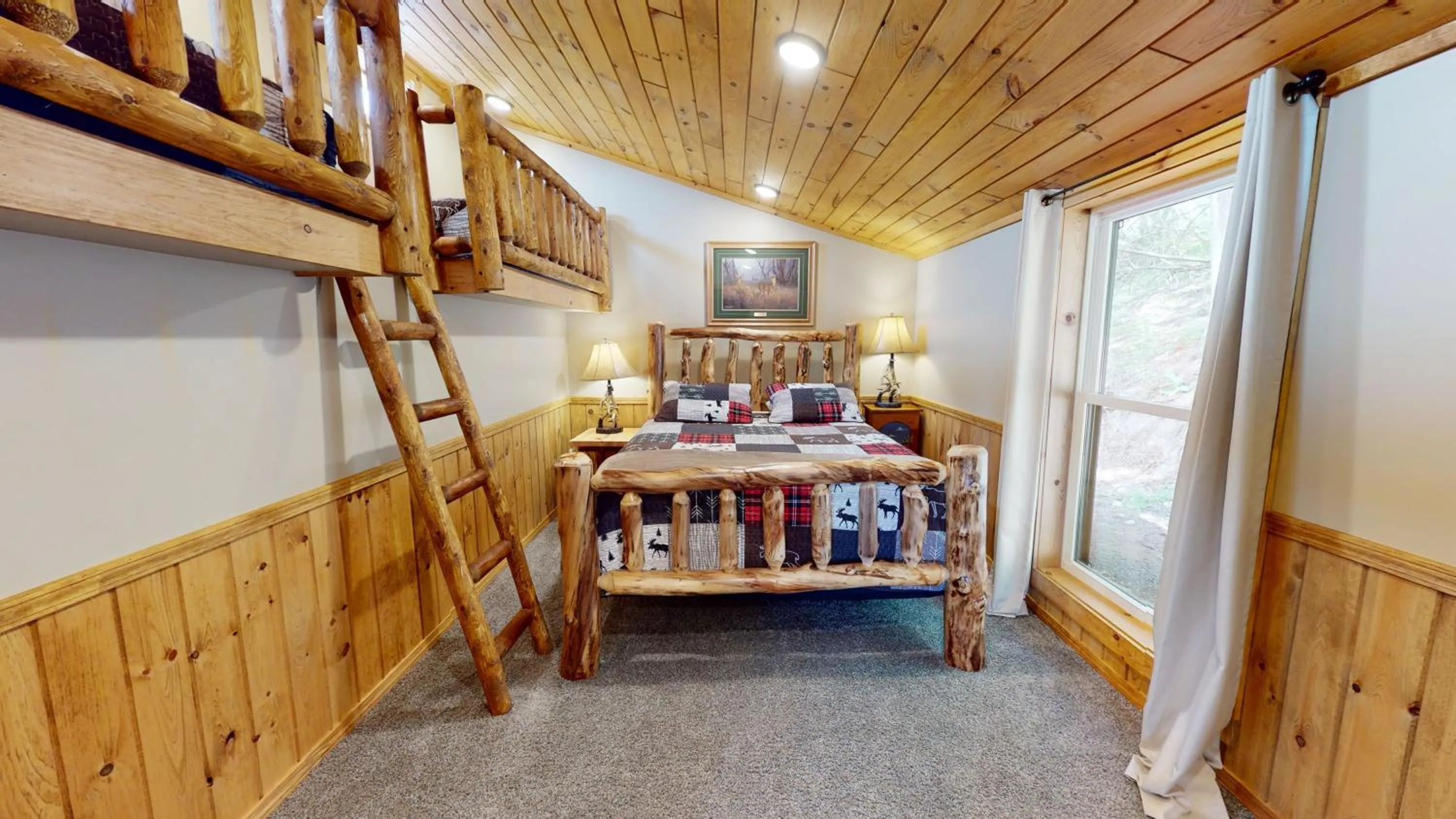 Bedroom in Rough Cut Lodge