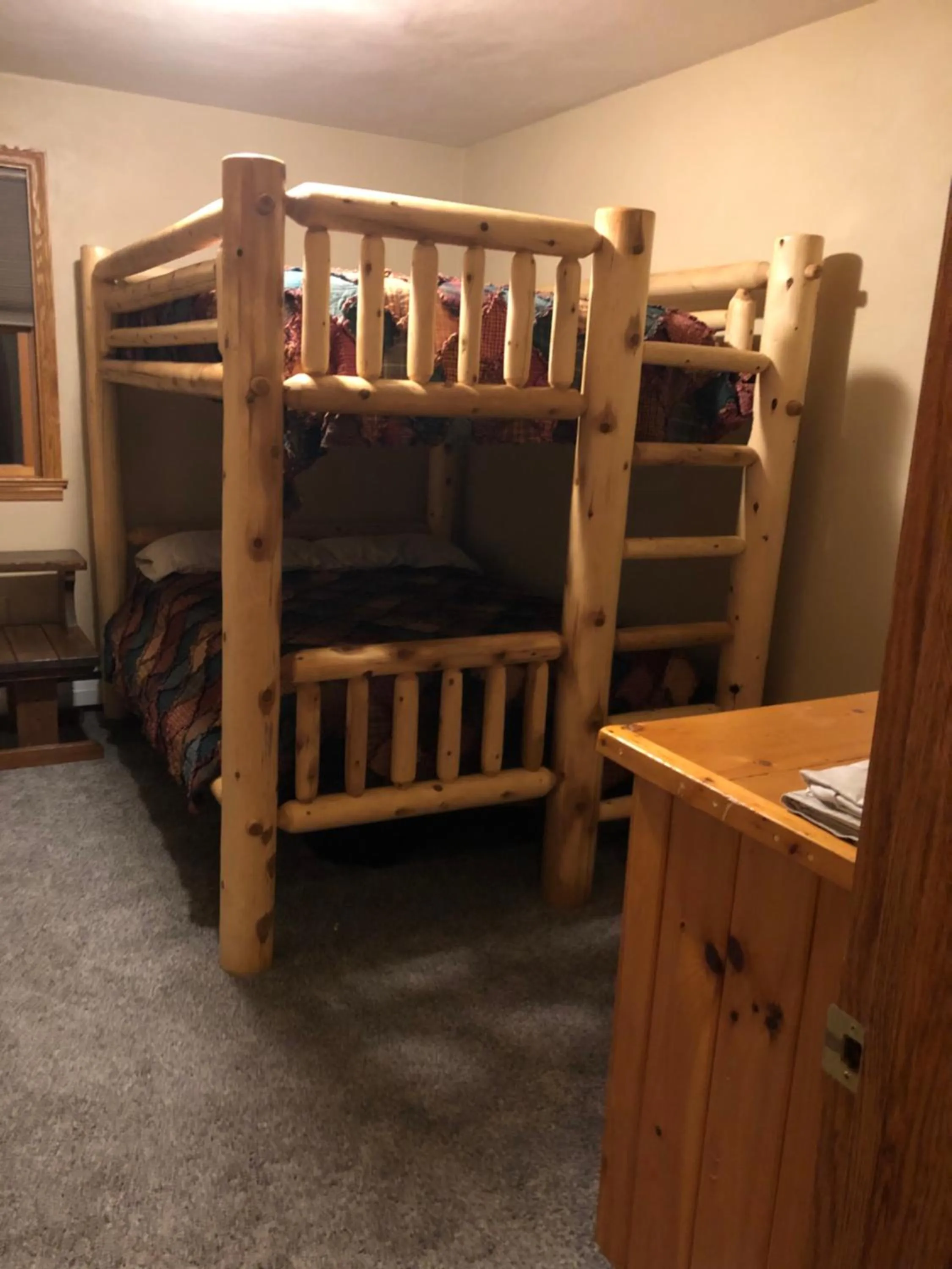 Bedroom, Bed in Rough Cut Lodge