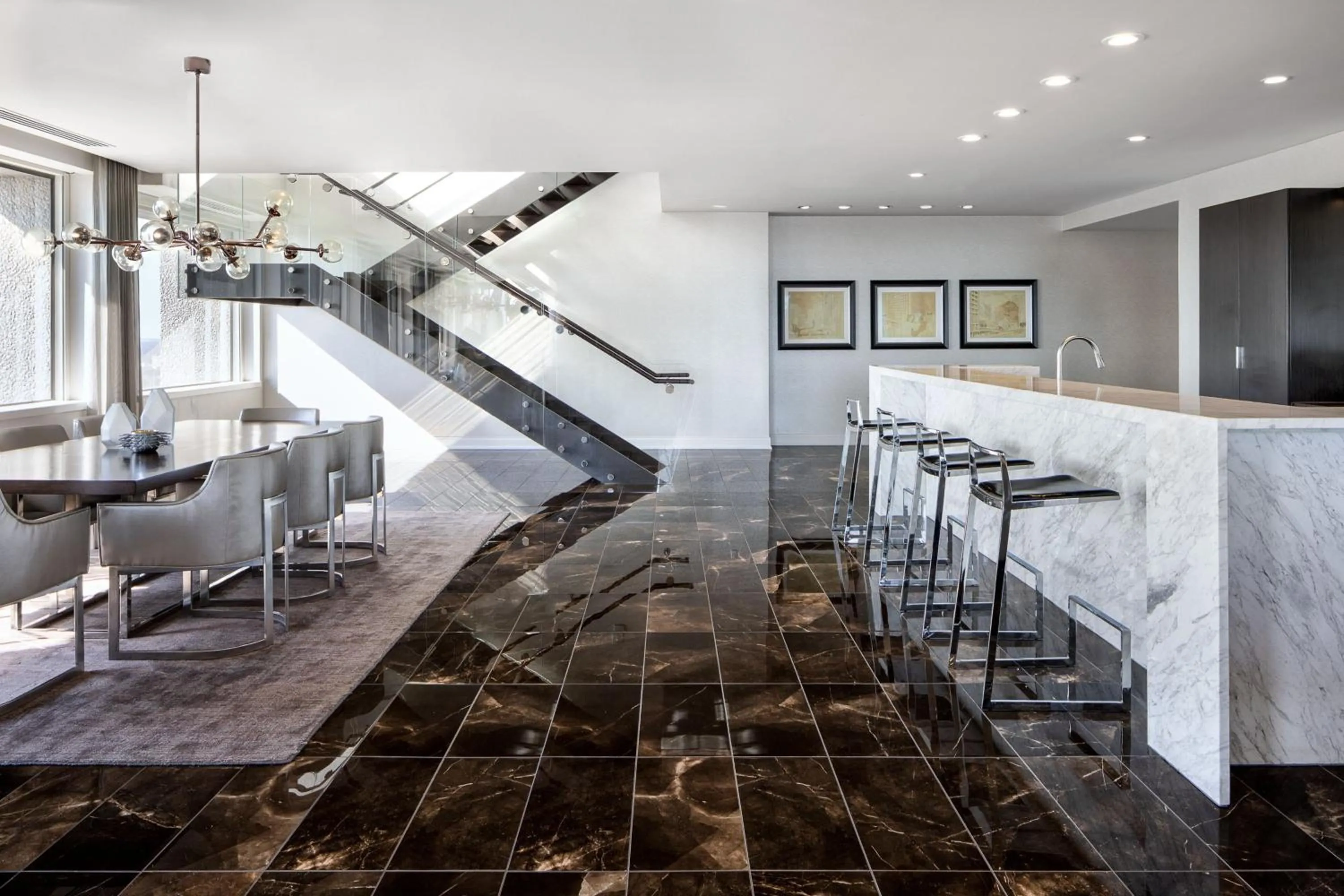 Photo of the whole room in The Westin Dallas Downtown