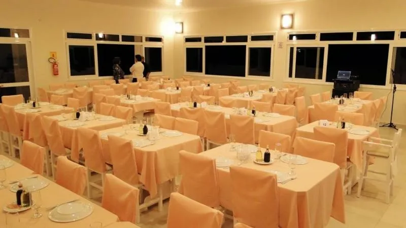 Restaurant/places to eat in Gaúcho Hotel