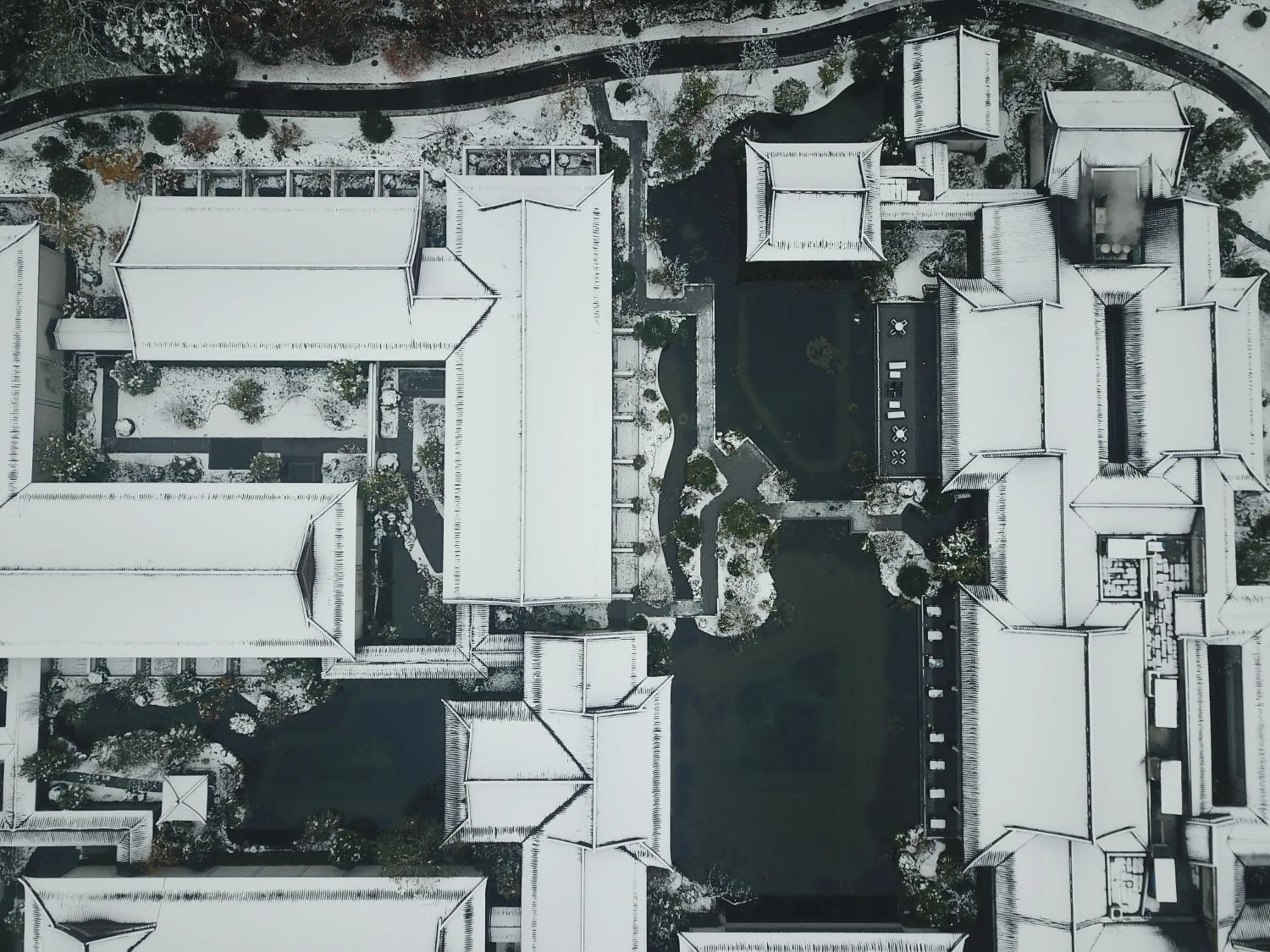 Winter in West Lake State Guest House