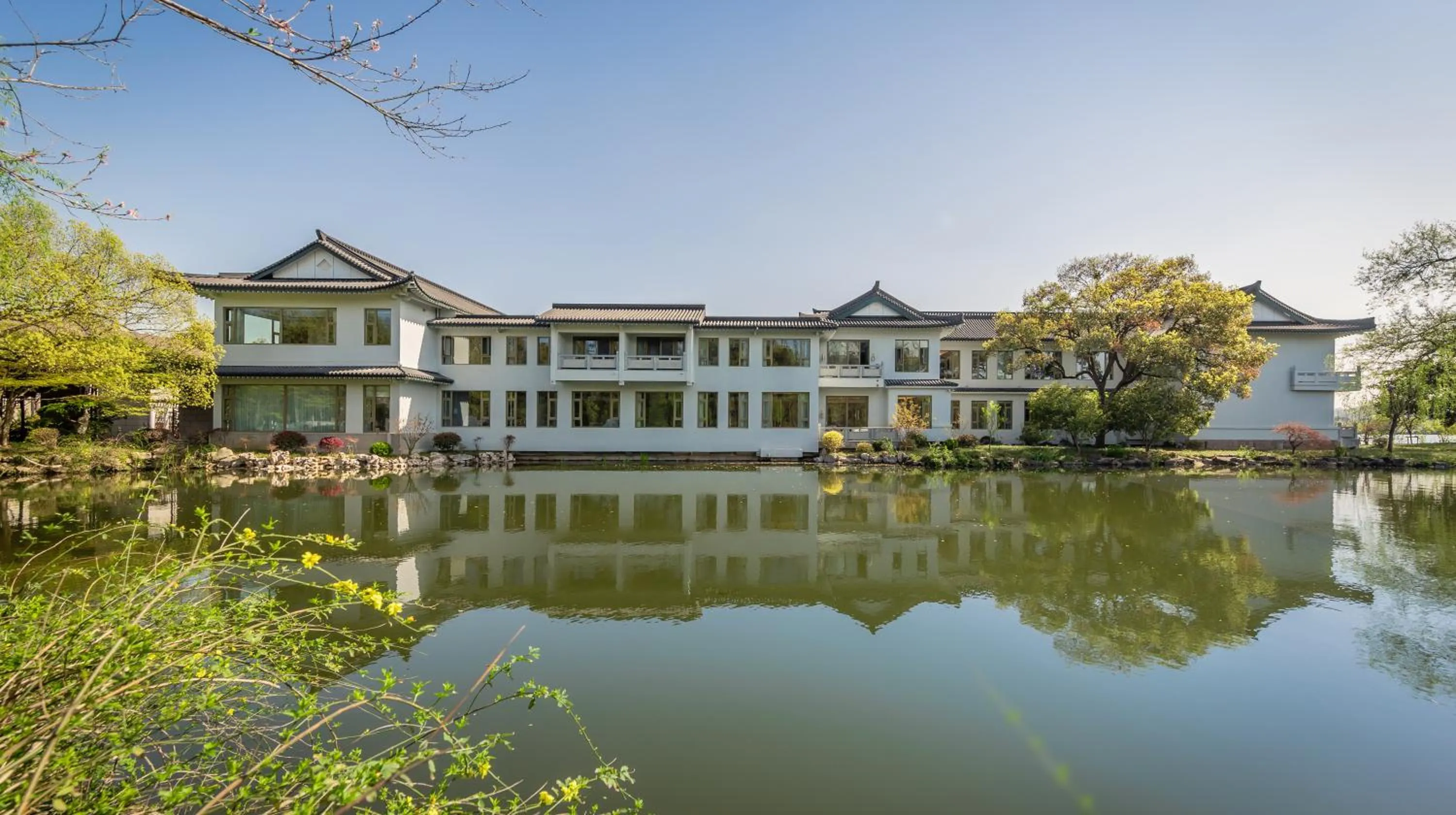 Property building in West Lake State Guest House