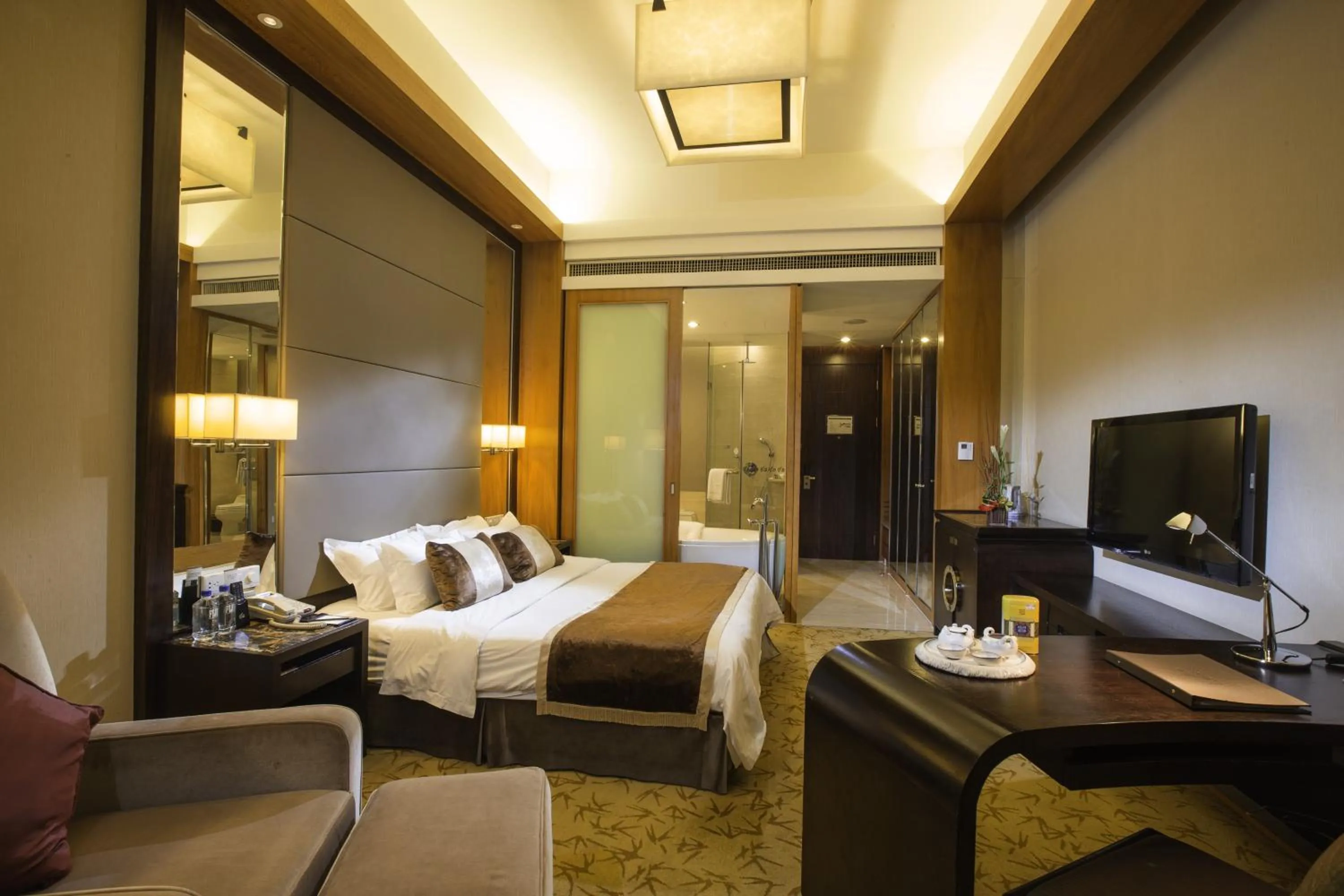 Bed in West Lake State Guest House