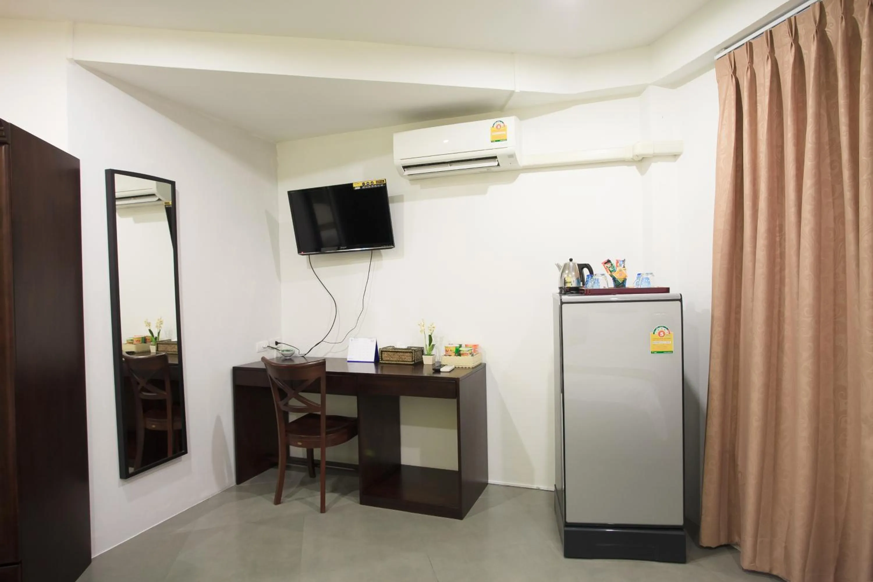 Photo of the whole room in SU 22