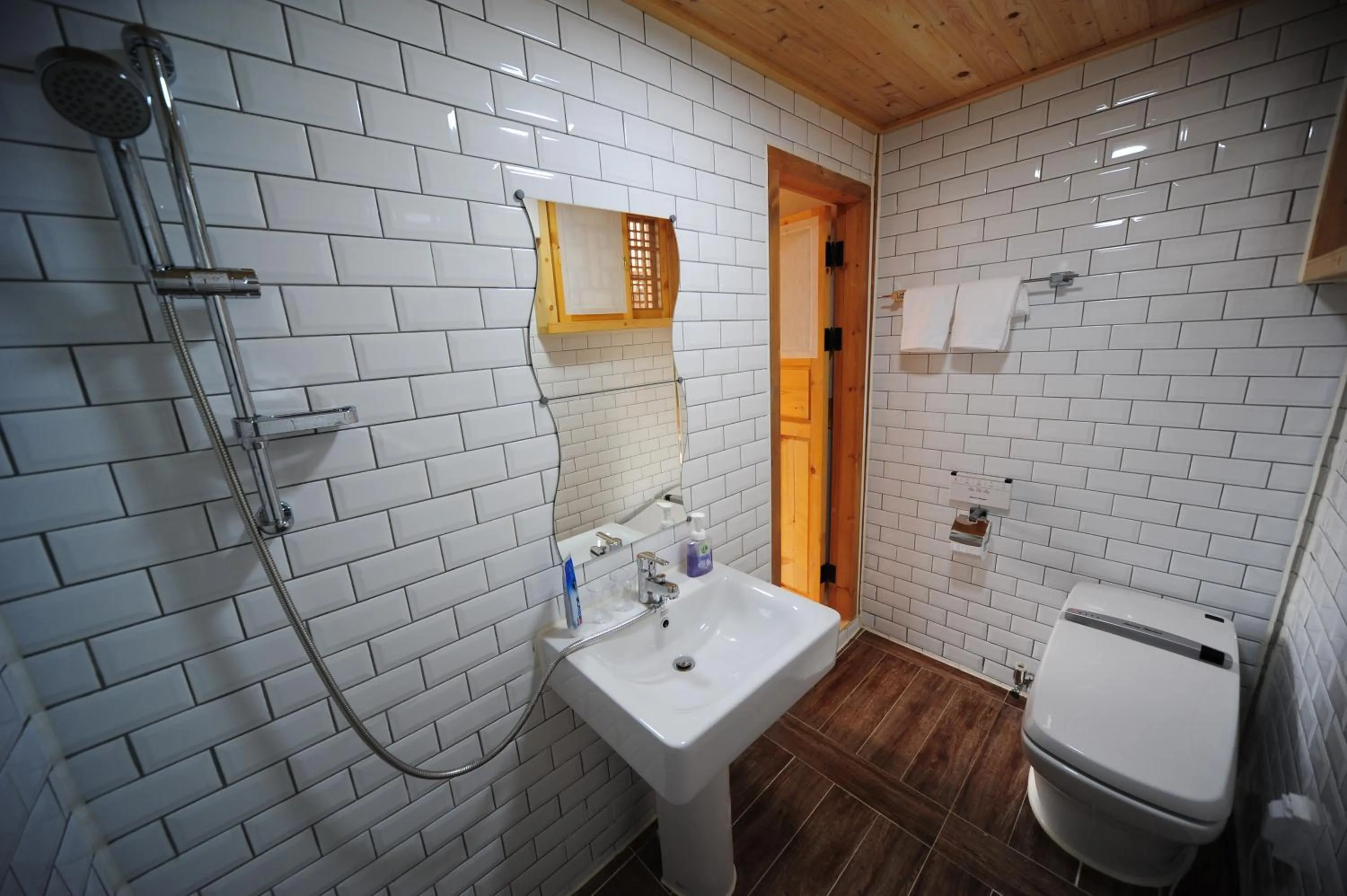 Bathroom in GaEunChae