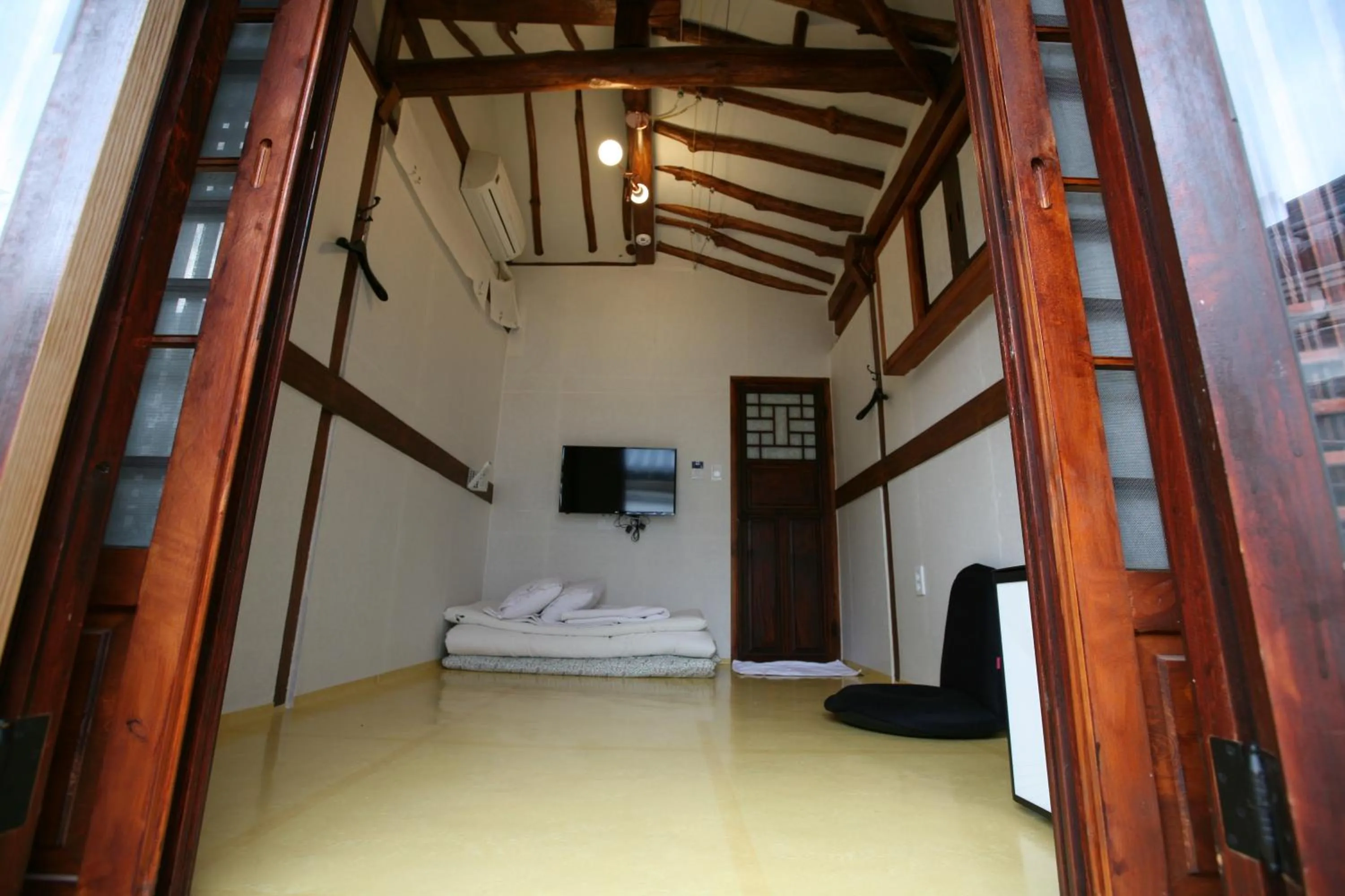 Bedroom, Bed in GaEunChae