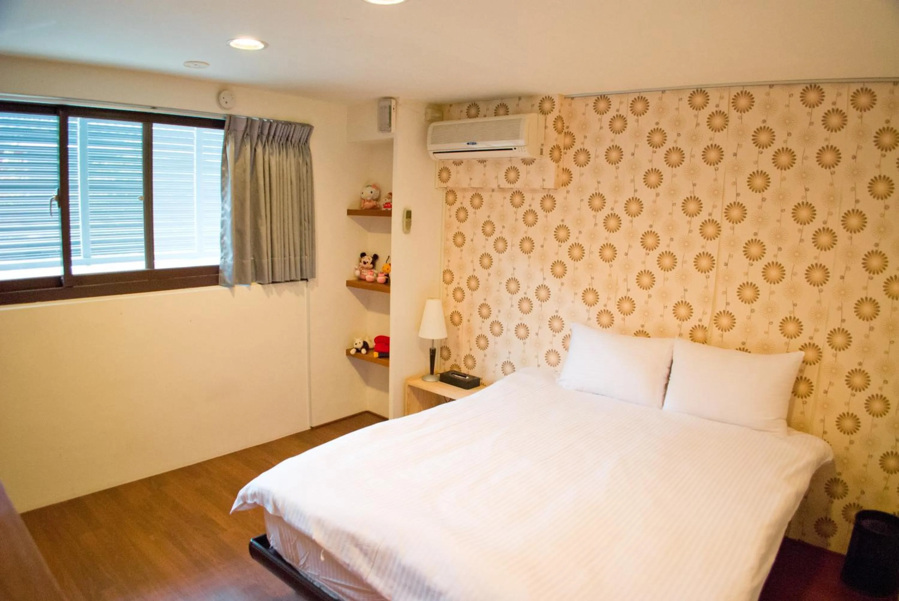 Photo of the whole room, Bed in Sanyi Happiness B&B