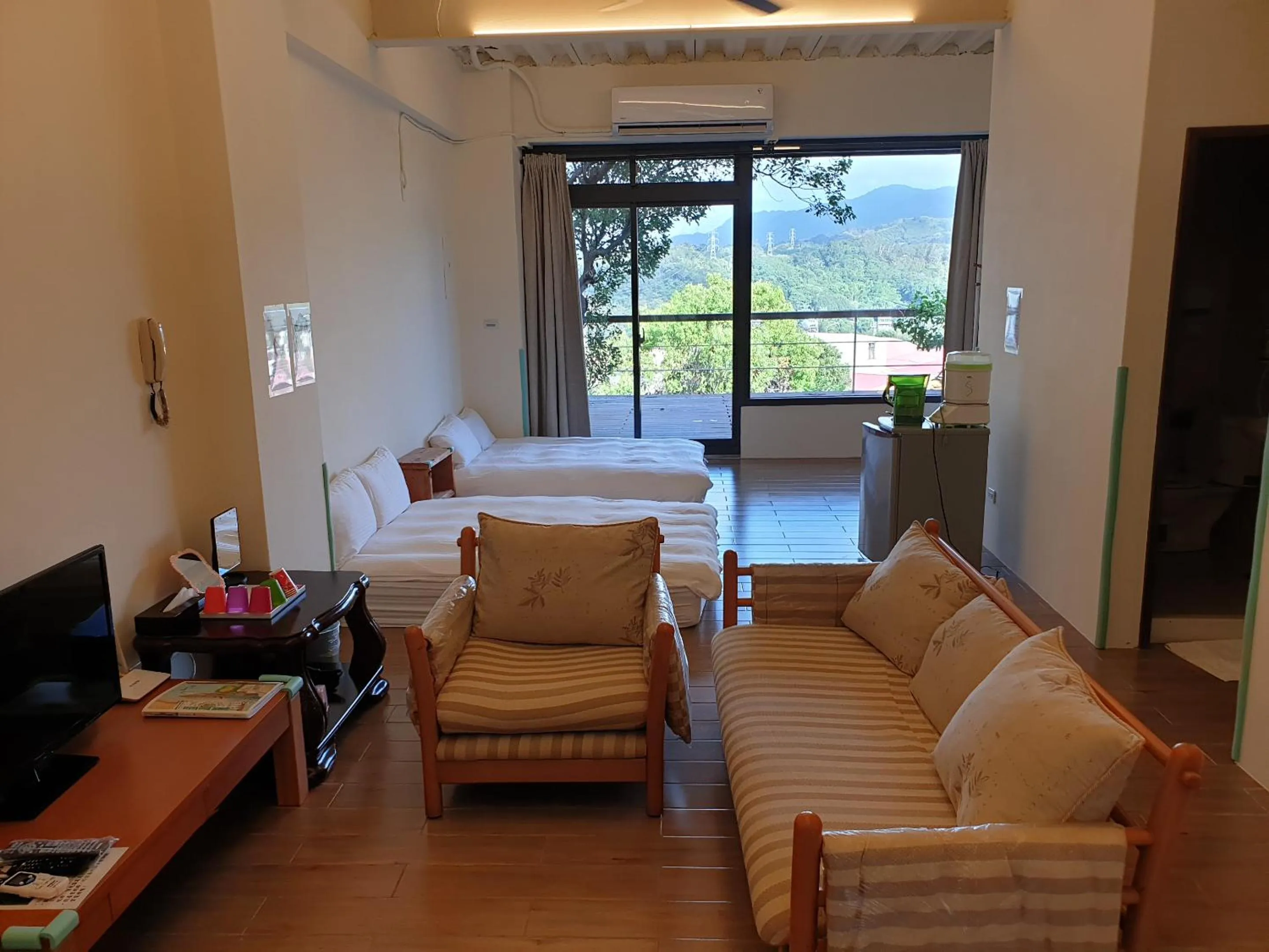 Bed in Sanyi Happiness B&B