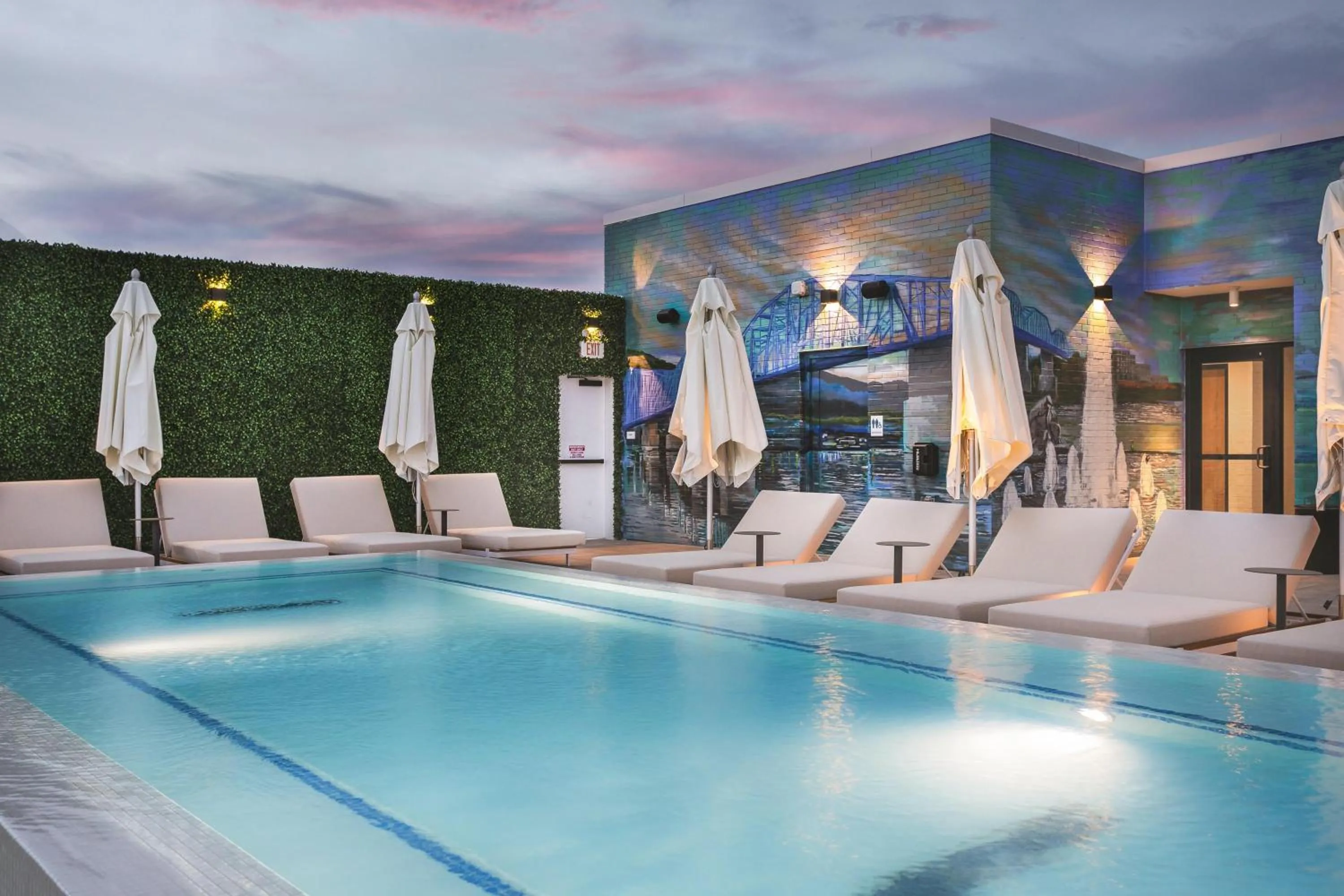 Swimming pool in Caption By Hyatt Chattanooga Downtown