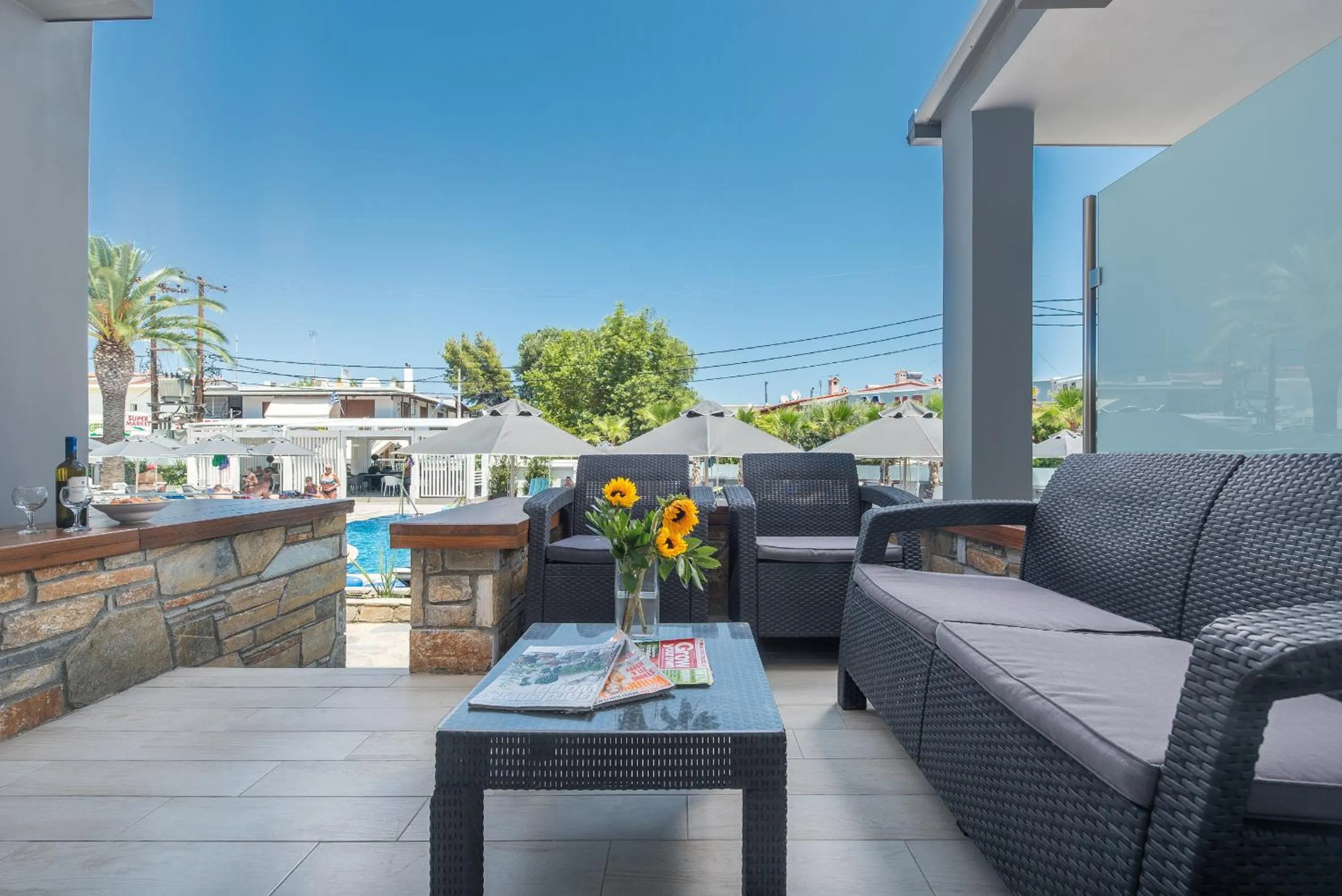 Dionysos Hotel & Suites