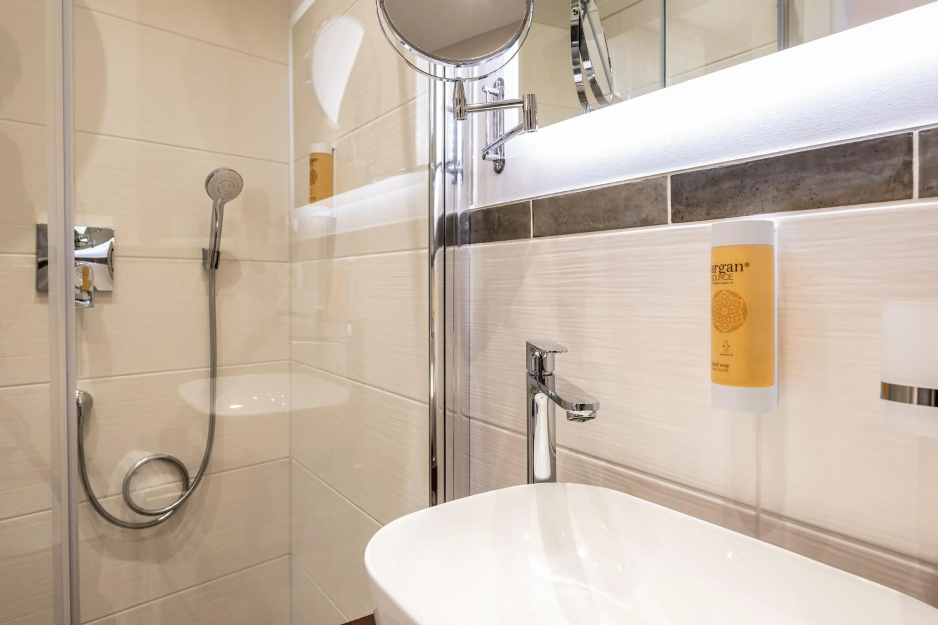 Shower in Hotel Alex an der Ahr