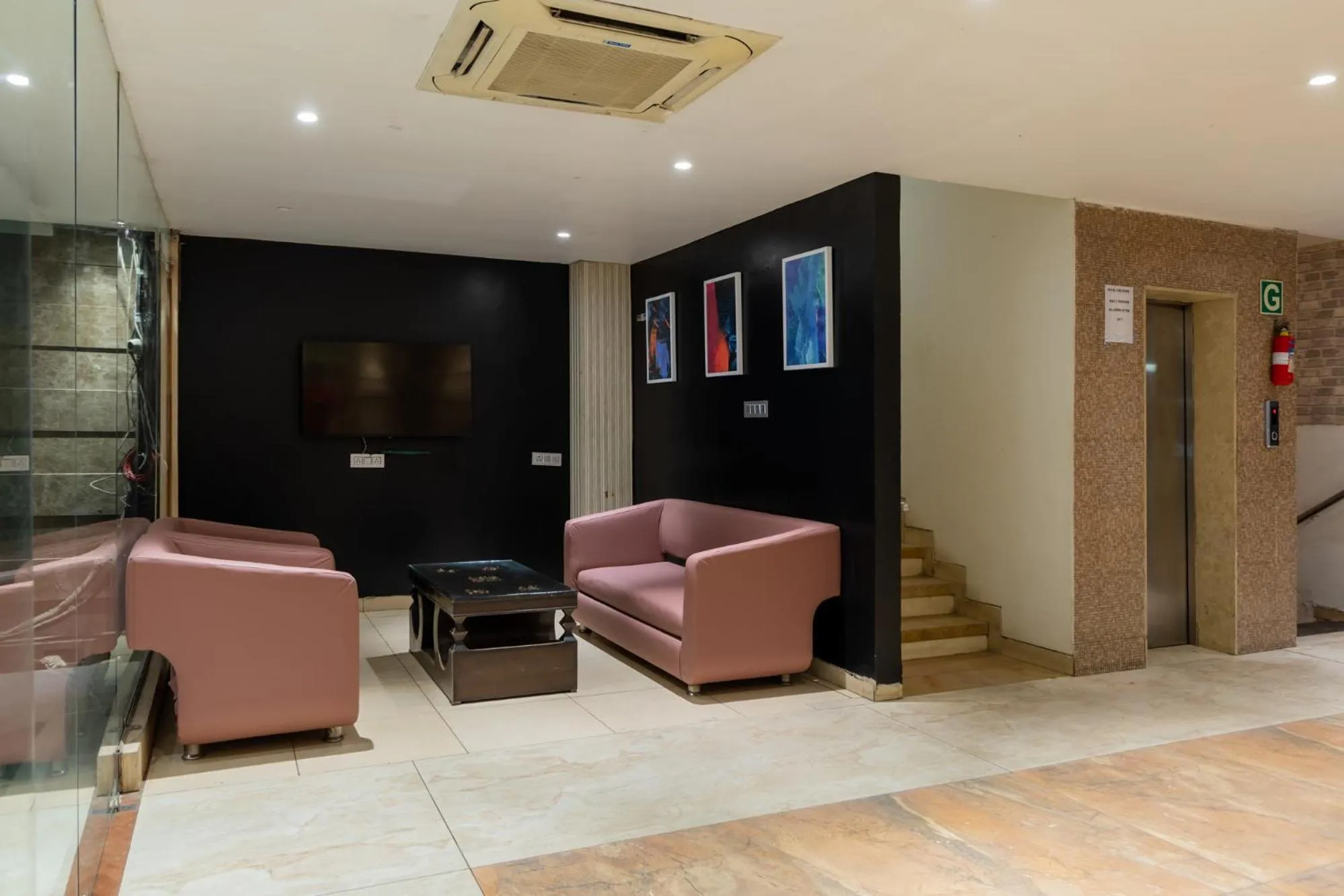 Seating area in FabHotel The Oasis