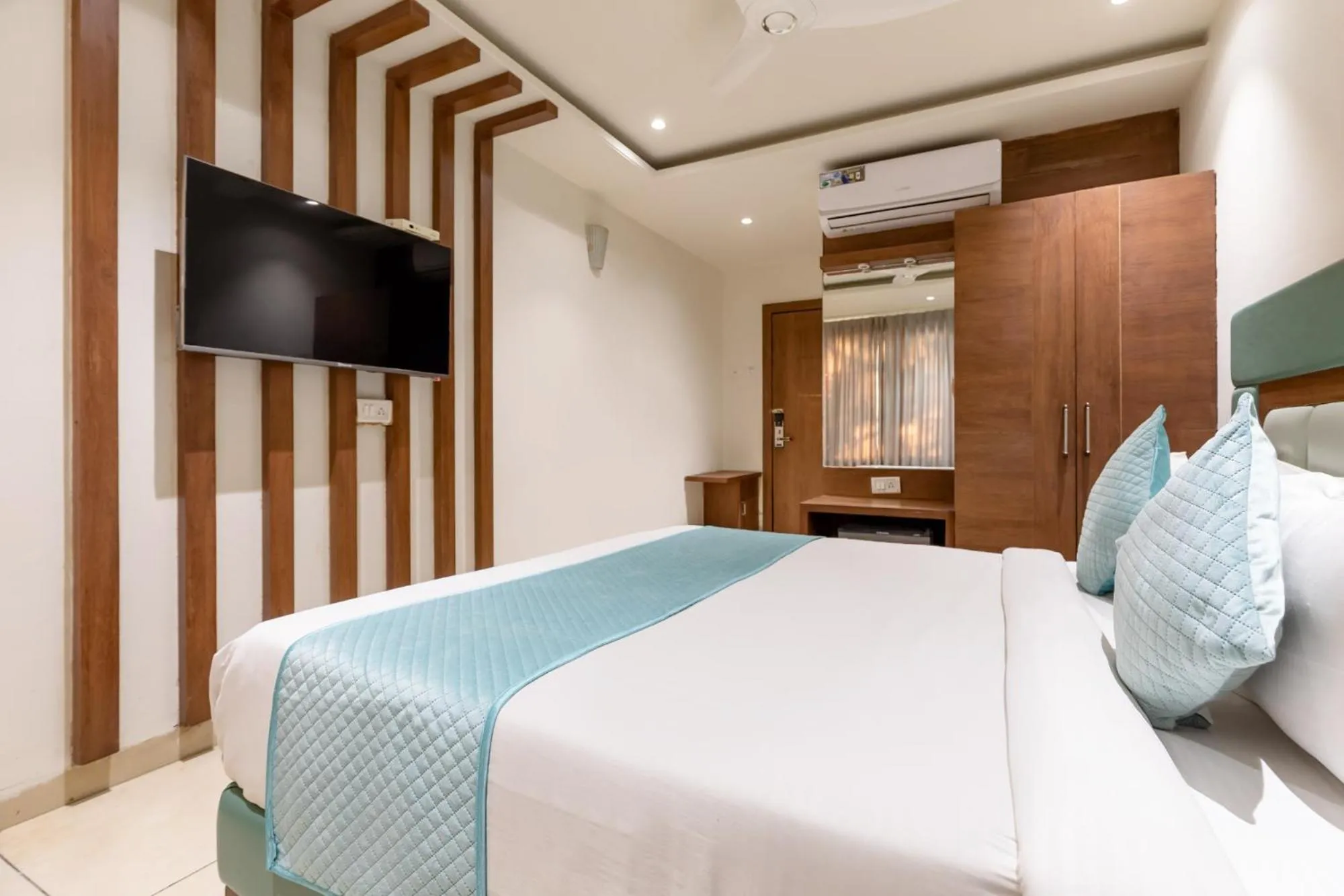 Bed in FabHotel Prime The Oasis