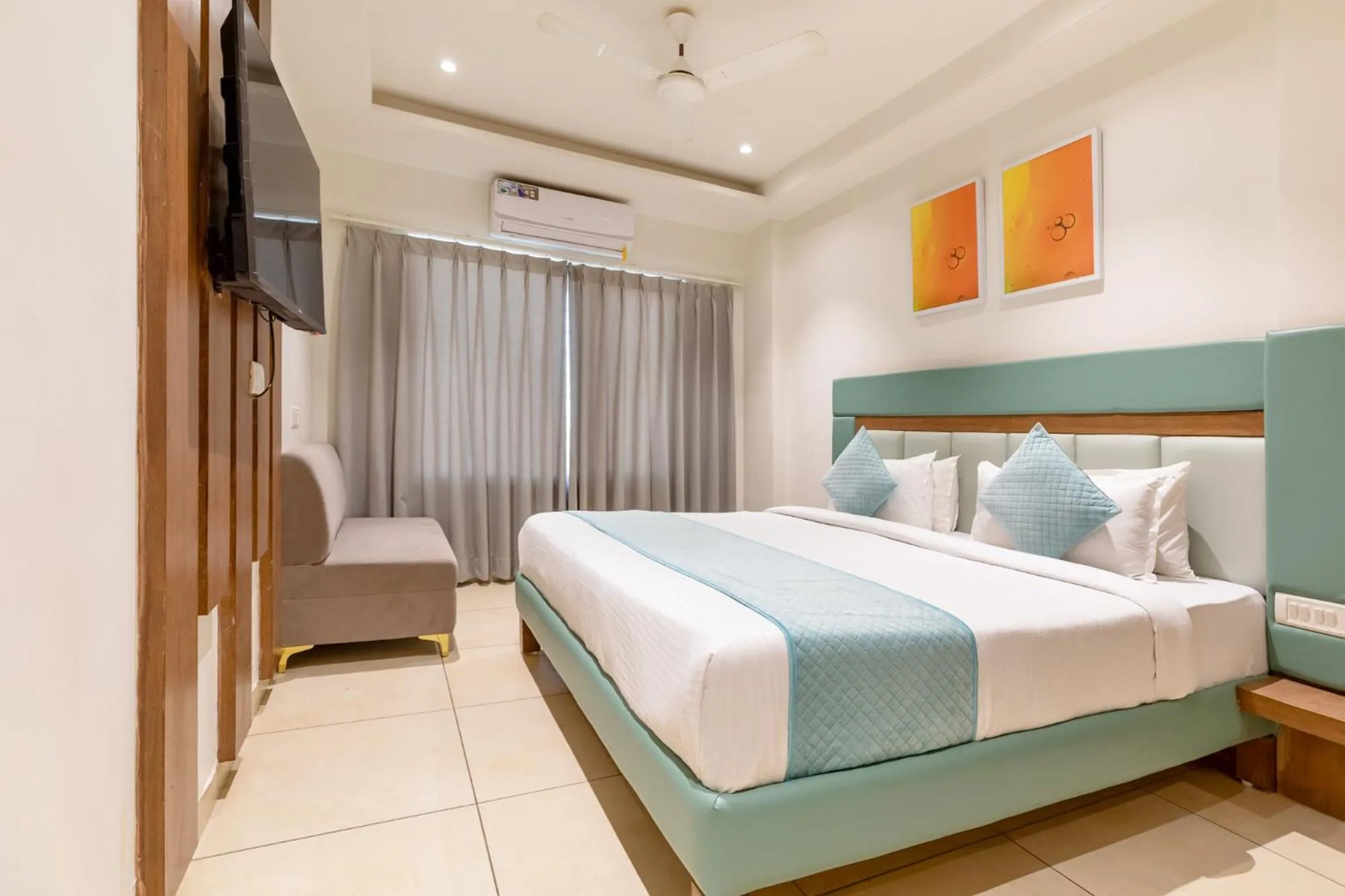 Bed in FabHotel Prime The Oasis