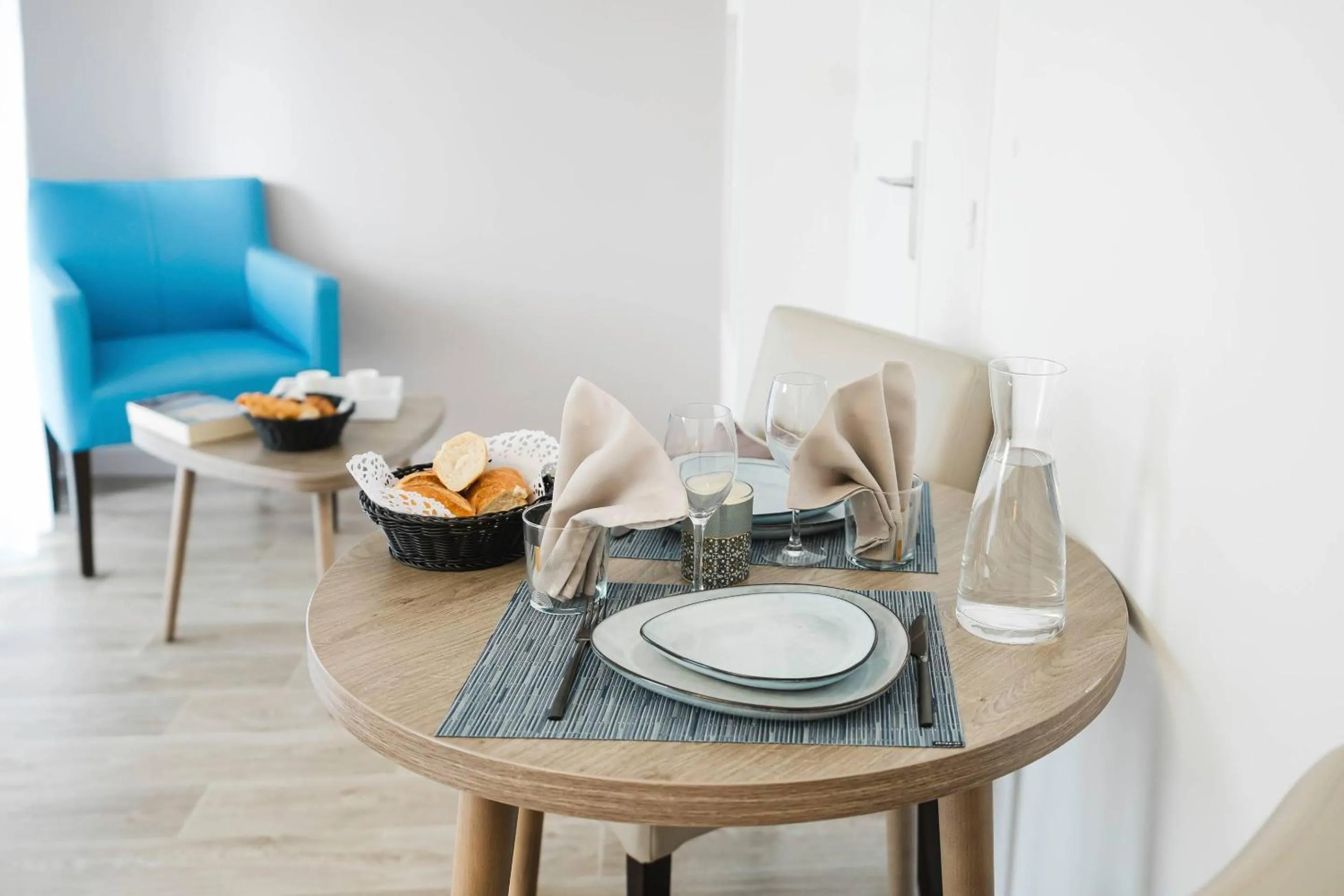 Dining area in Quality Aparthotel Saint-Malo