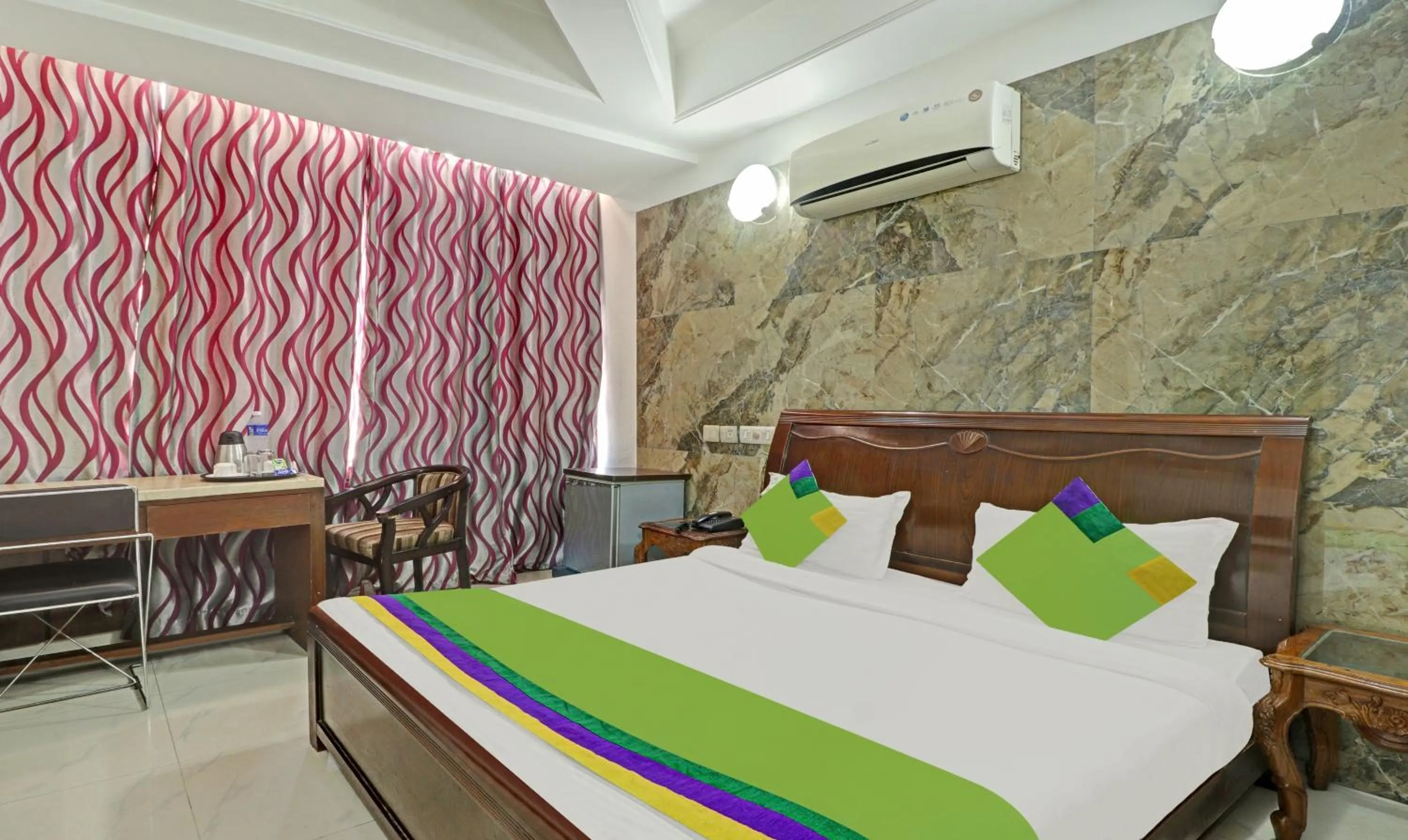 Bedroom, Bed in Treebo Sky 5