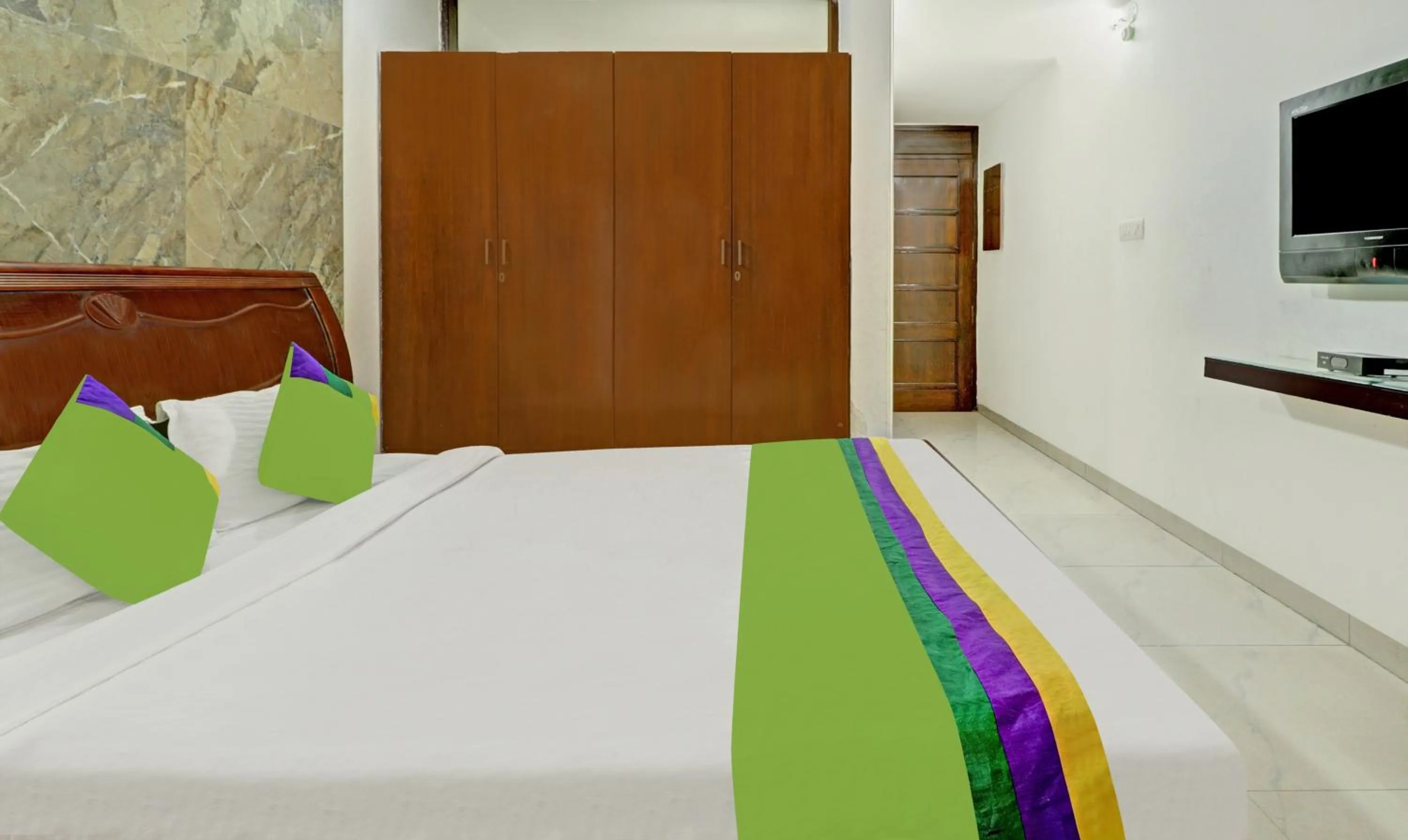 Bedroom, Bed in Treebo Sky 5