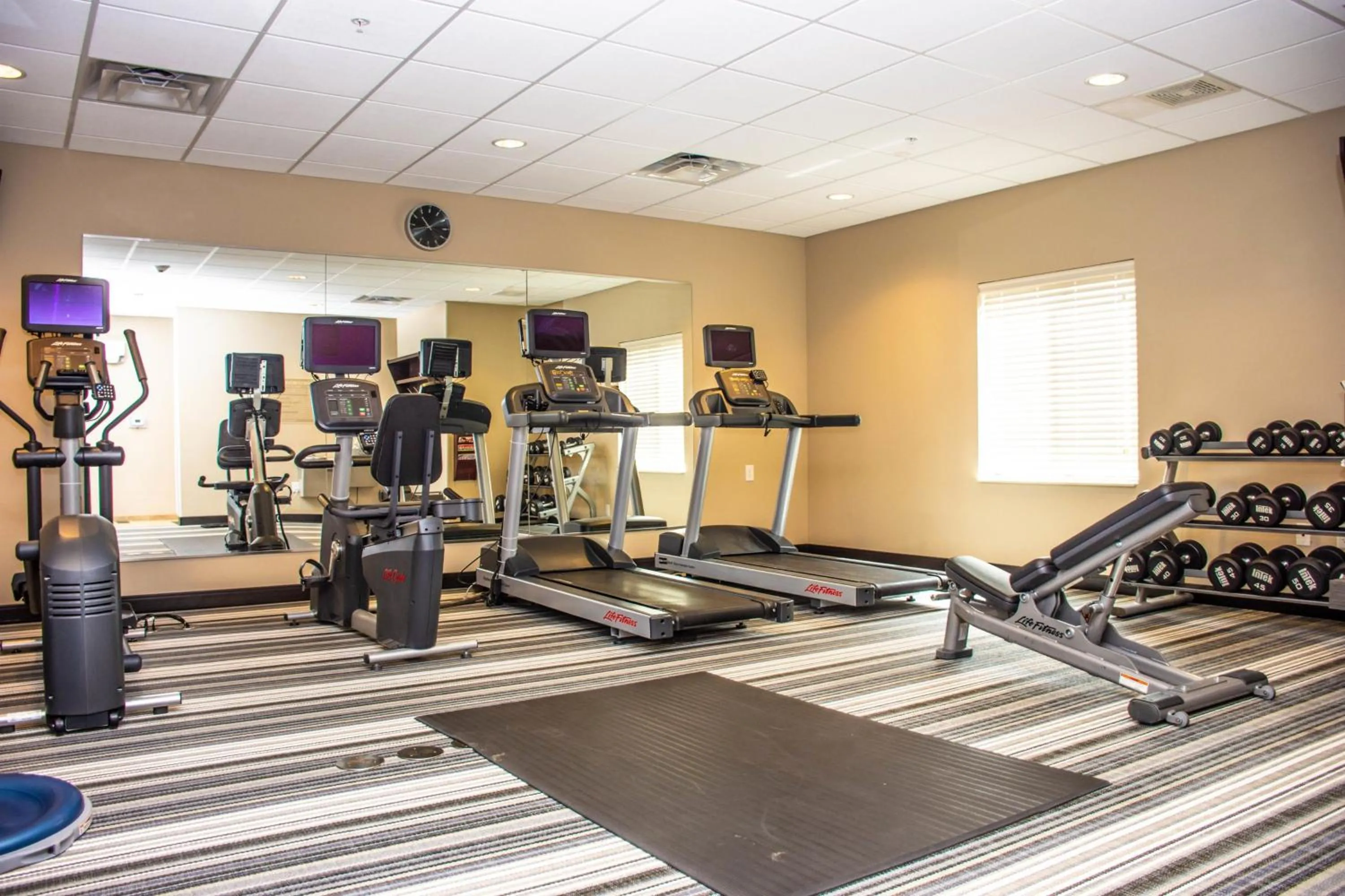 Fitness centre/facilities in Candlewood Suites Overland Park W 135th St by IHG