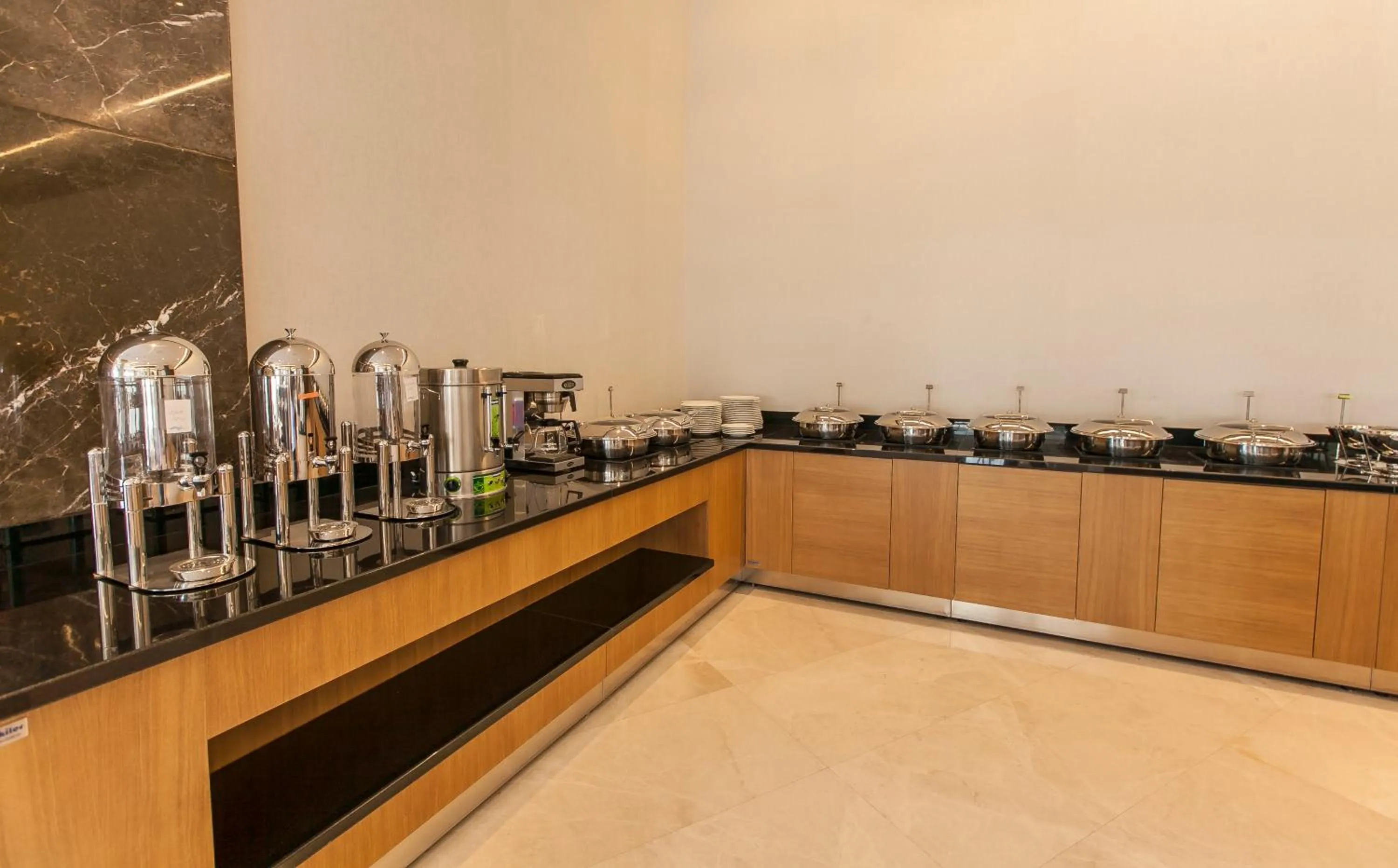 Buffet breakfast in Novotel Diyarbakir
