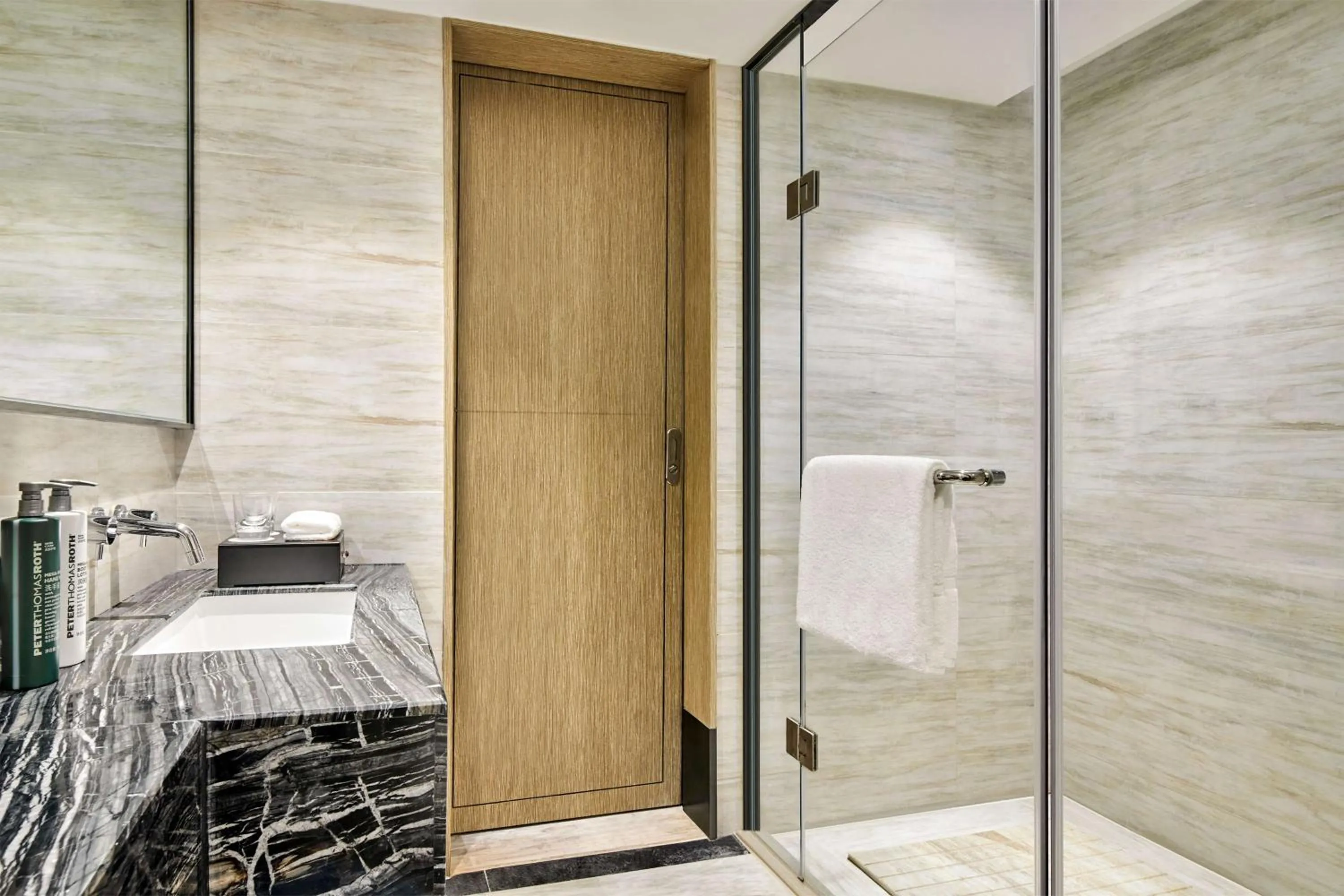 Bathroom in Mercure Wuhan Changqing Park