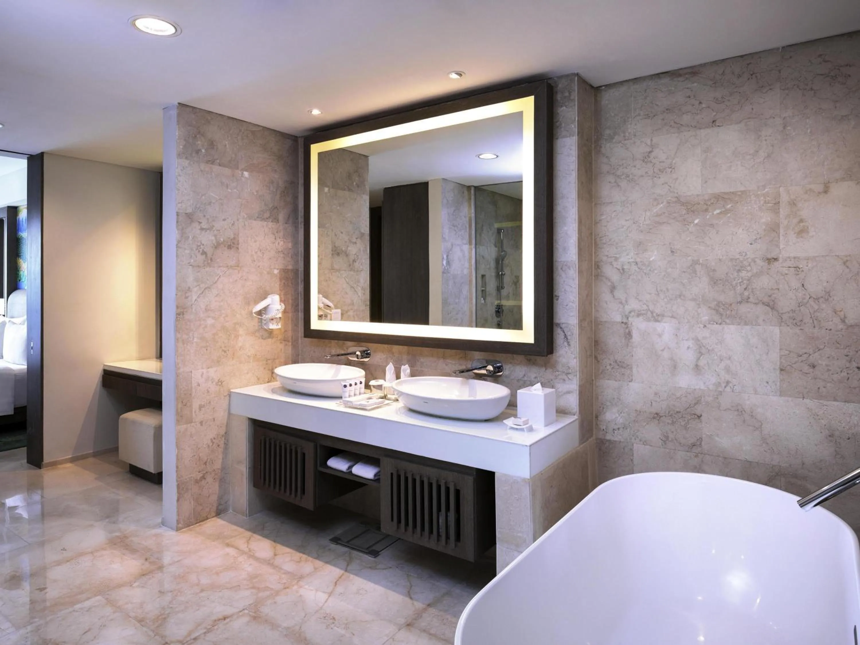 Bedroom in Grand Mercure Jakarta Kemayoran